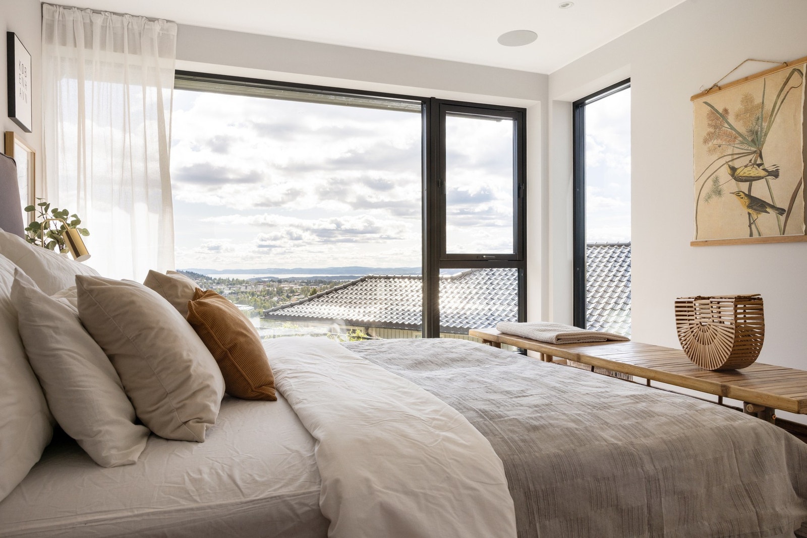 Vakkert utsyn fra sengekanten. Galleribilde