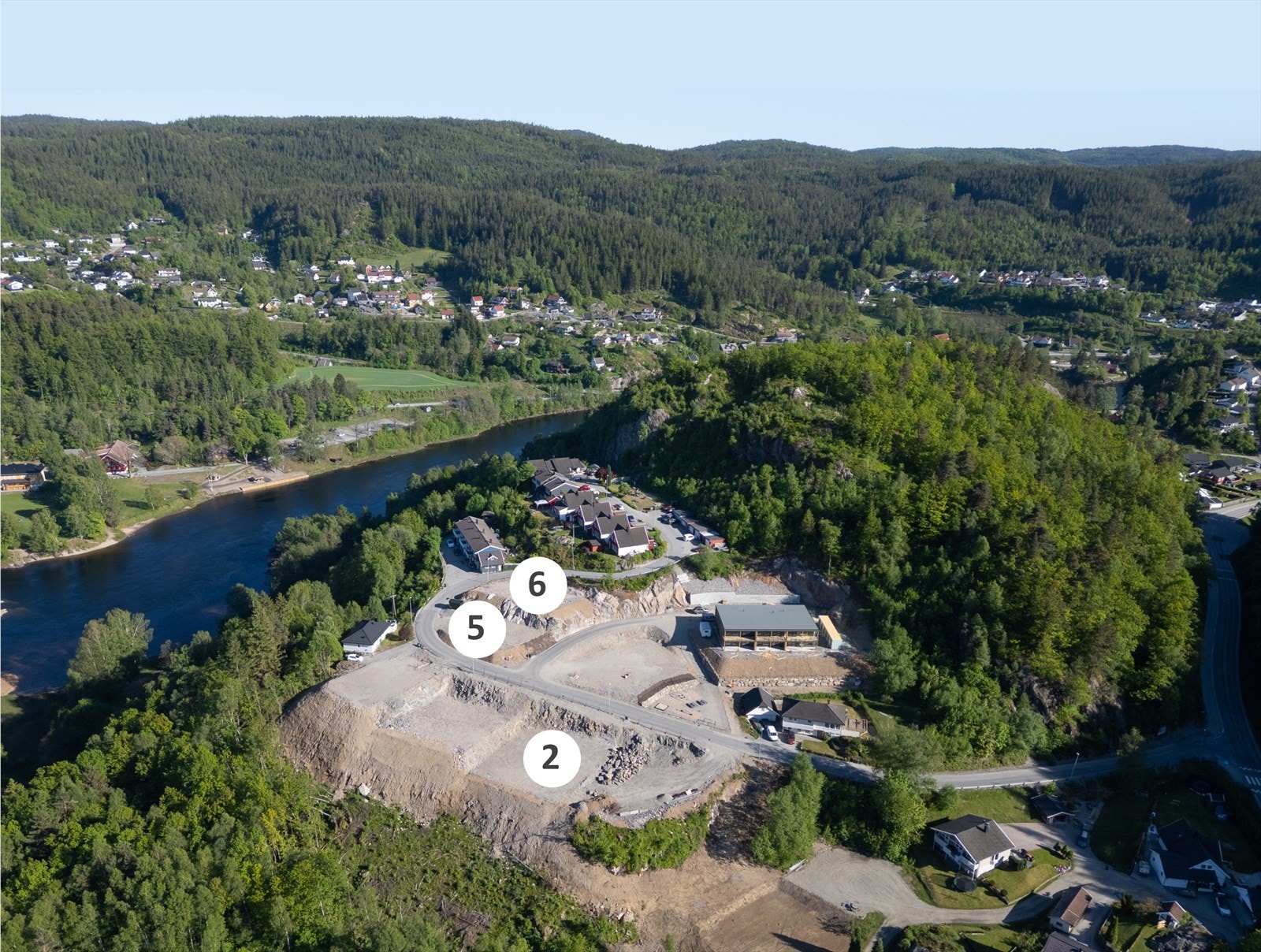 3 tomter igjen - regulert til eneboliger med utleiedel Galleribilde