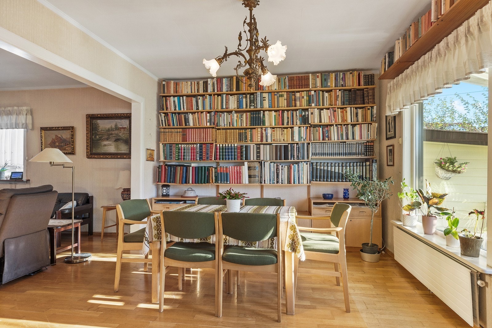 Oppvarming via radiatoerer Galleribilde