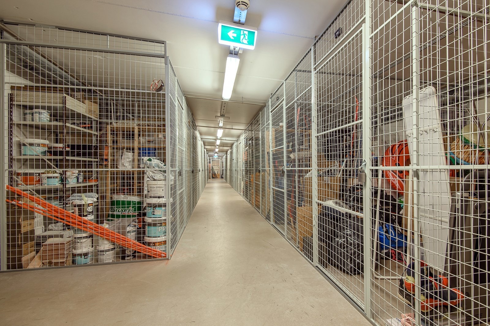 Egen låsbar bod i felles bodanlegg. Galleribilde