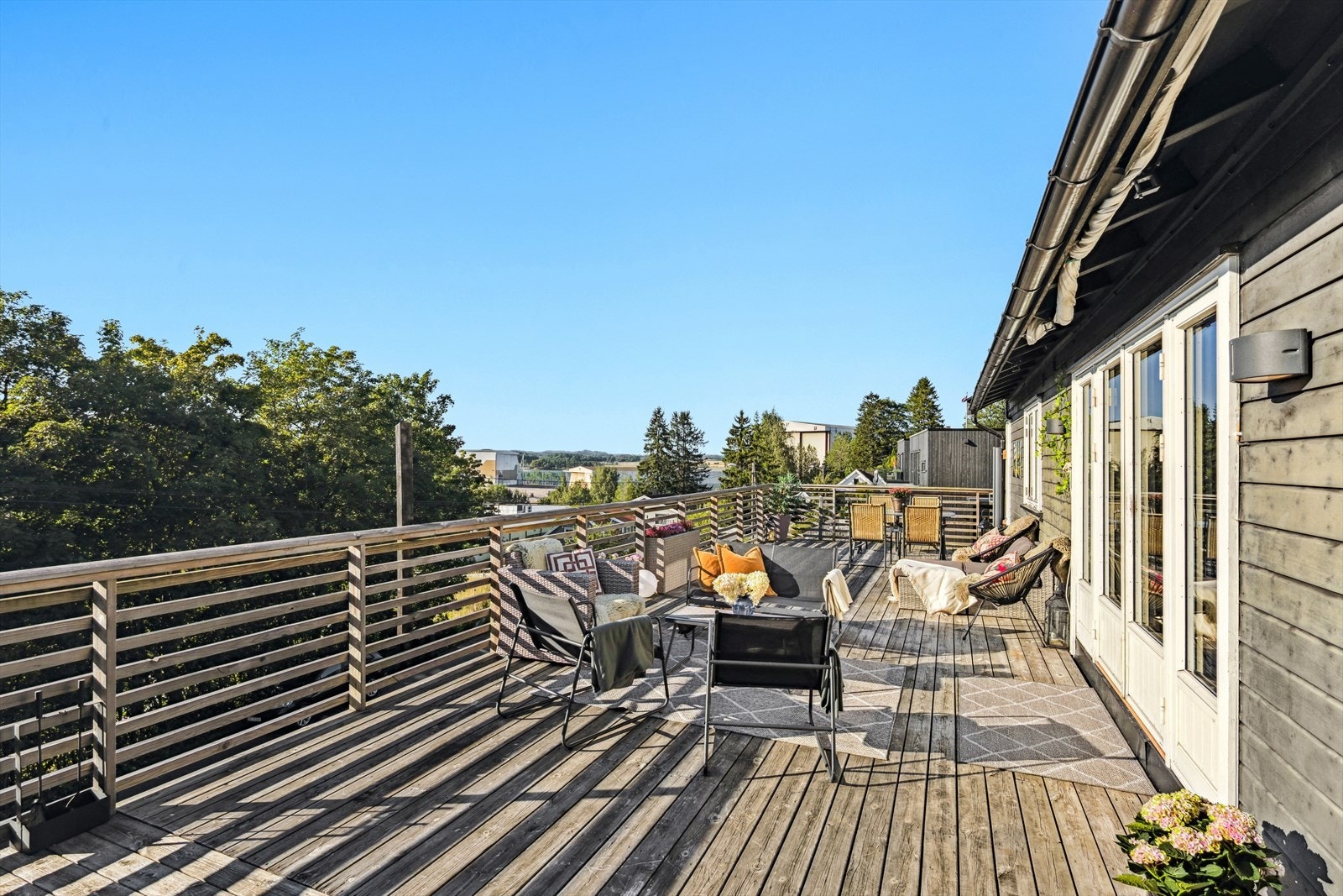 Finn hvilepulsen i godt selskap eller alene med en god bok. Galleribilde