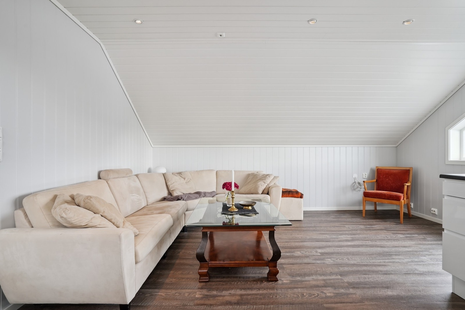 Først presenterer jeg rorbu 201. Galleribilde