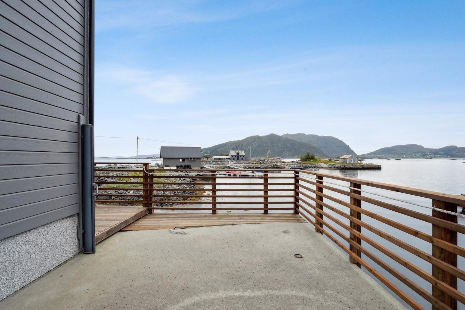 Terrasse med flott utsikt. Galleribilde