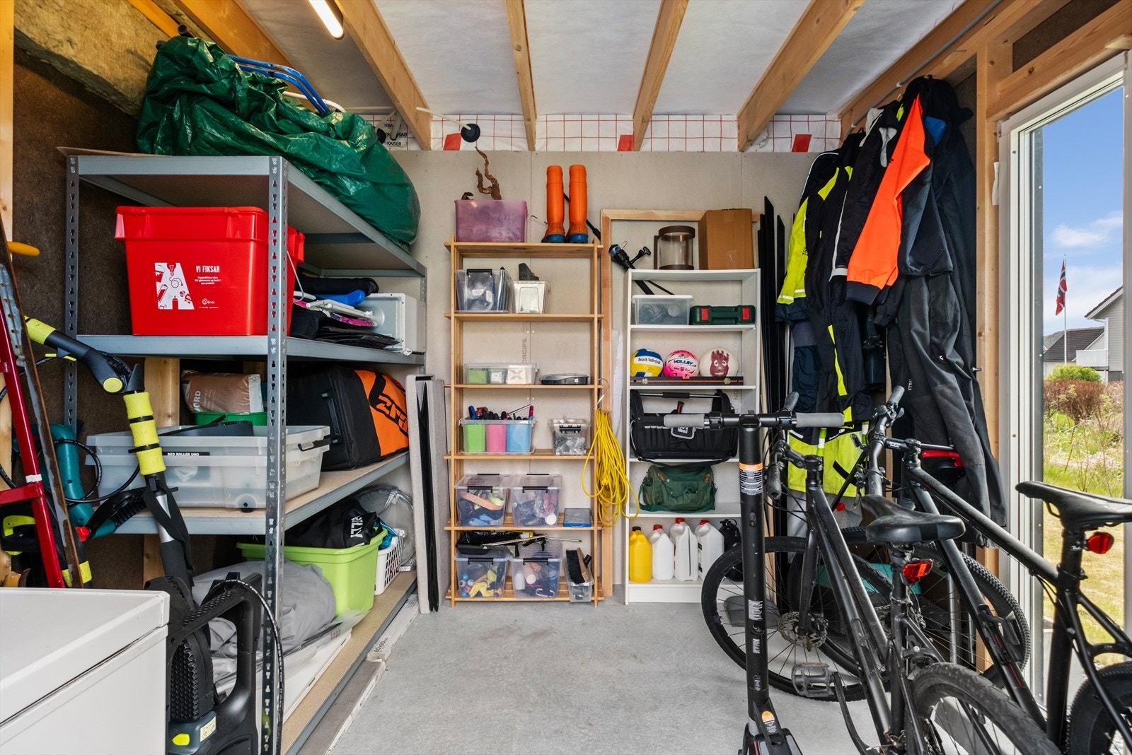 Bod i tilknytning til carporten Galleribilde