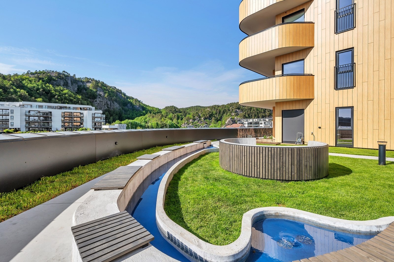 Parkmessig opparbeidet uteområdet i 3. etg. Galleribilde