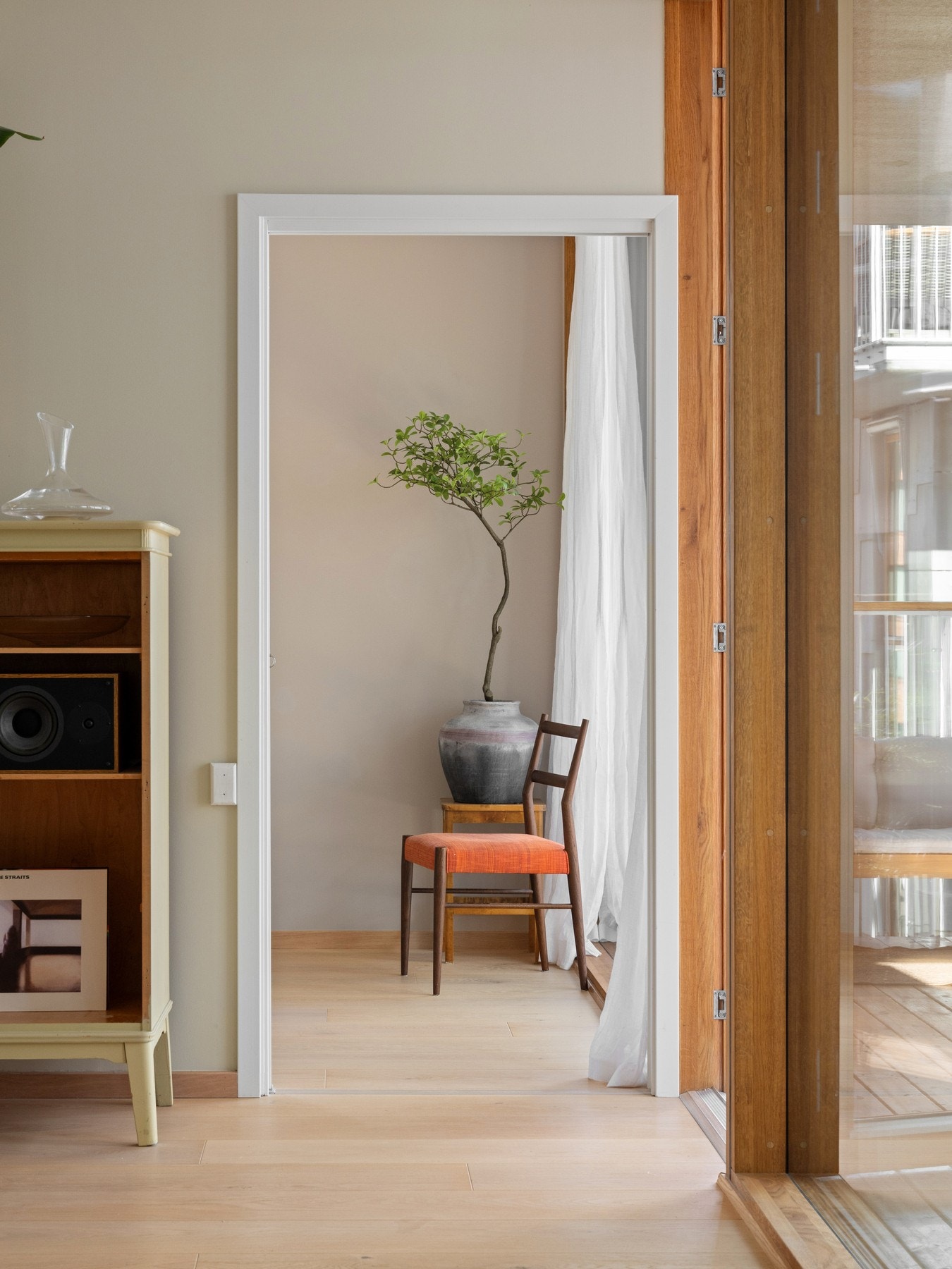 Inngang til begge soverom er fra stuedelen. Galleribilde