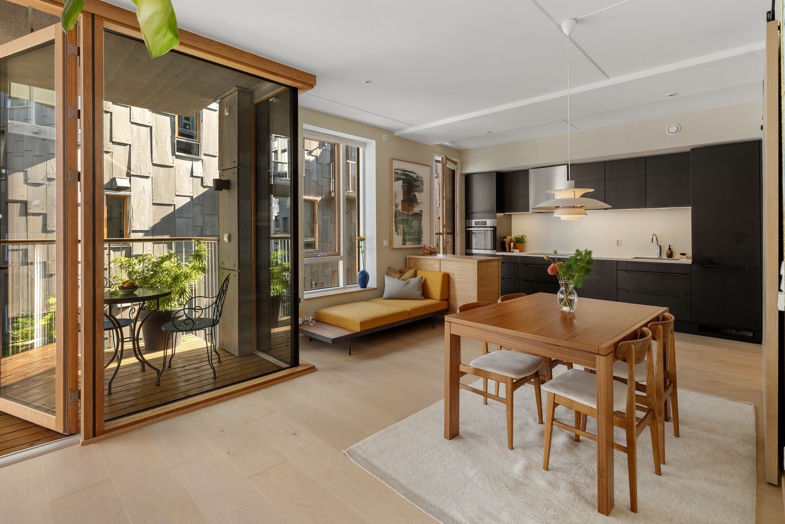 Hoveddel med mange møbleringsmuligheter. Galleribilde