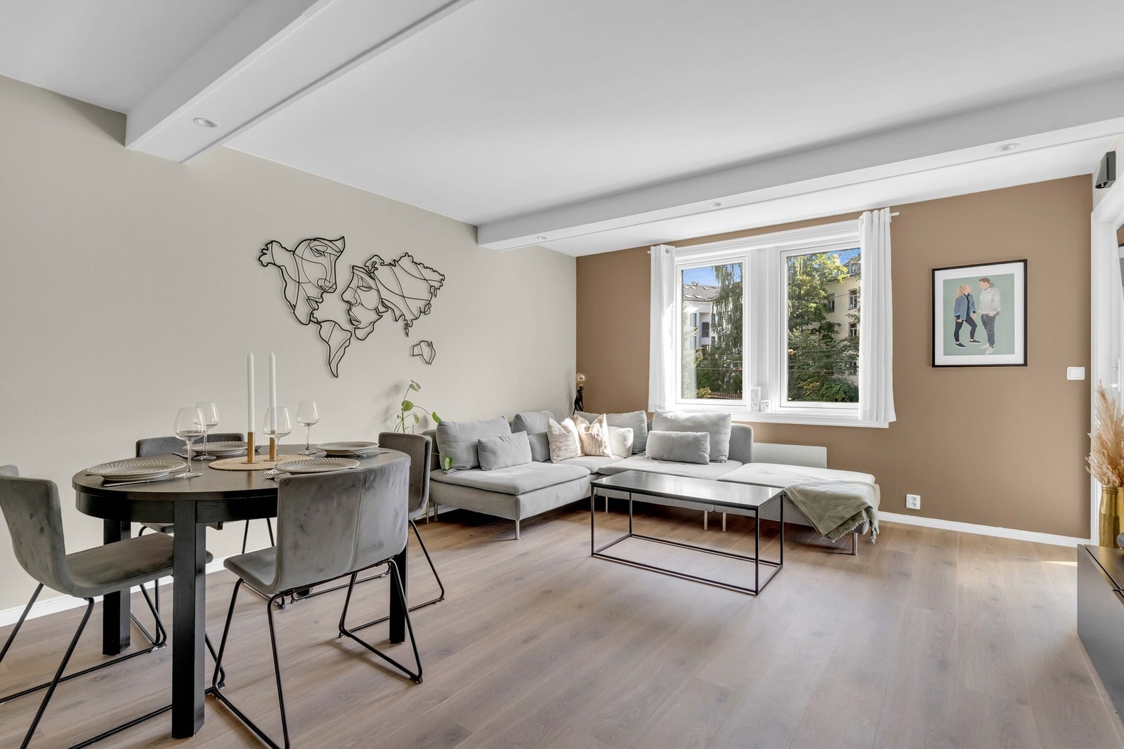 Velkommen til Schweigaards gate 63 - en romslig og pen 2-roms i 3.etasje i bygg fra 1991! Galleribilde