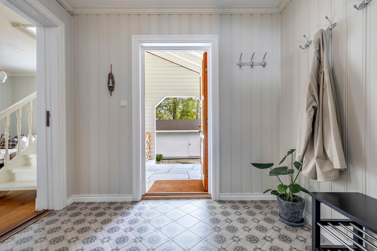 Allerede i entréen blir du møtt av et stilfullt og gjennomført interiør som gir et godt førsteinntrykk. Galleribilde