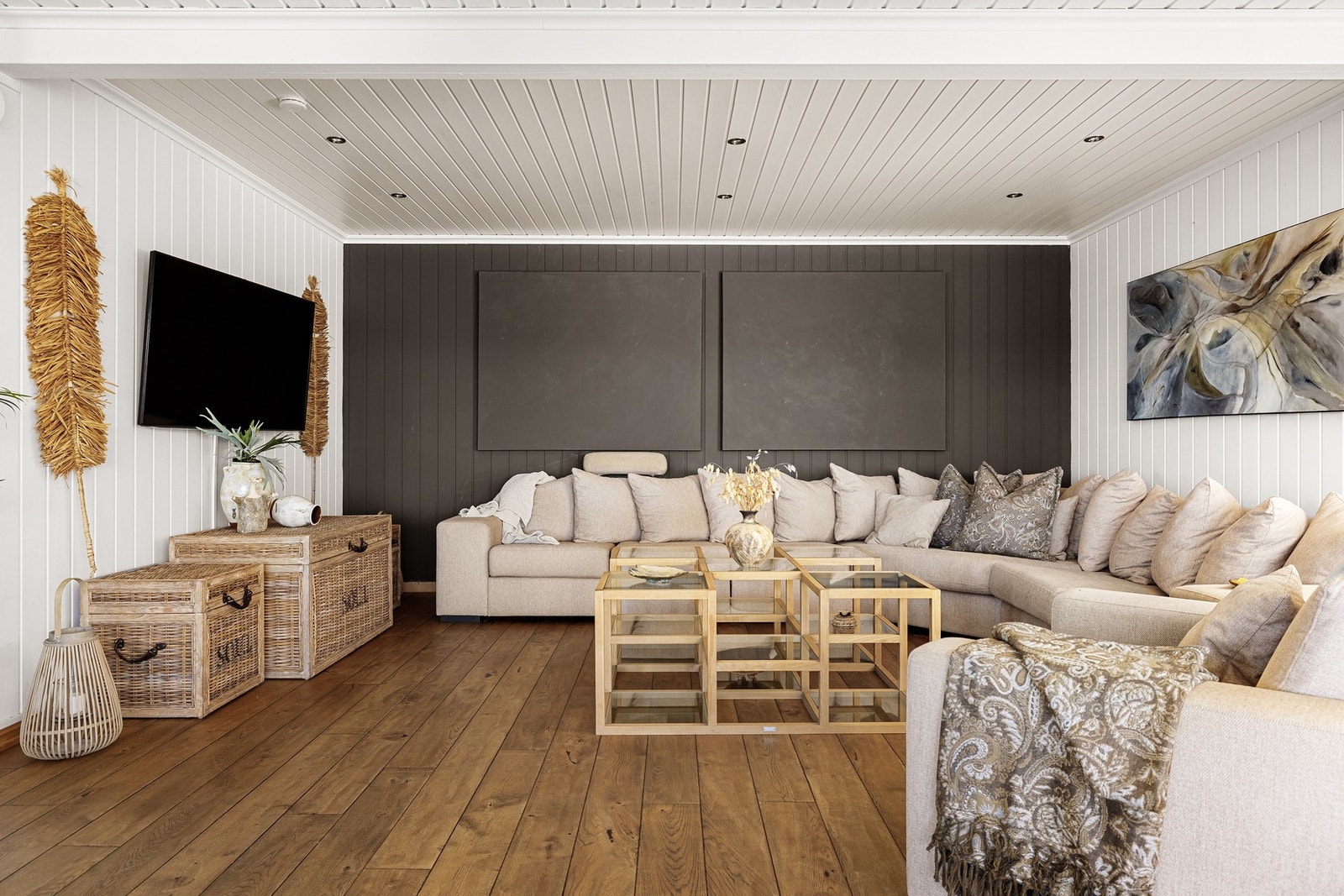 Stuen måles til romslige 60 kvm. Galleribilde