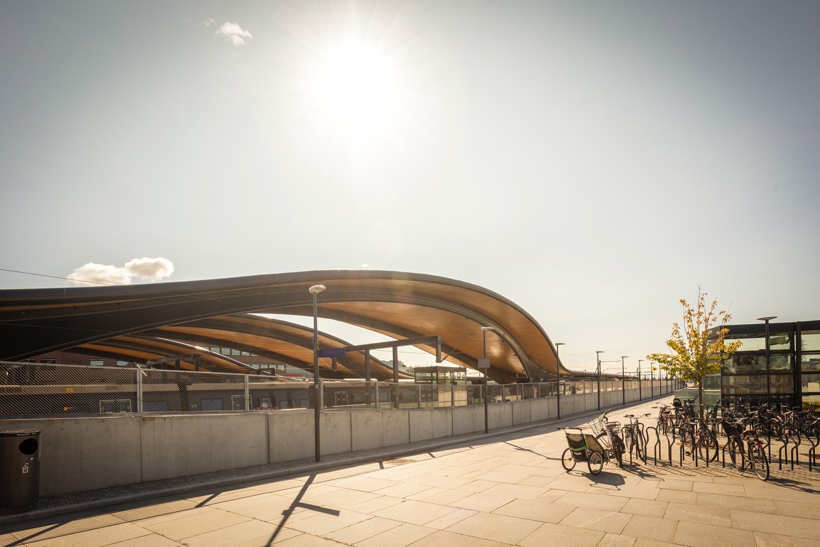 Fra Ski stasjon kommer du deg enkelt og effektivt til både Oslo og Gardermoen. Galleribilde