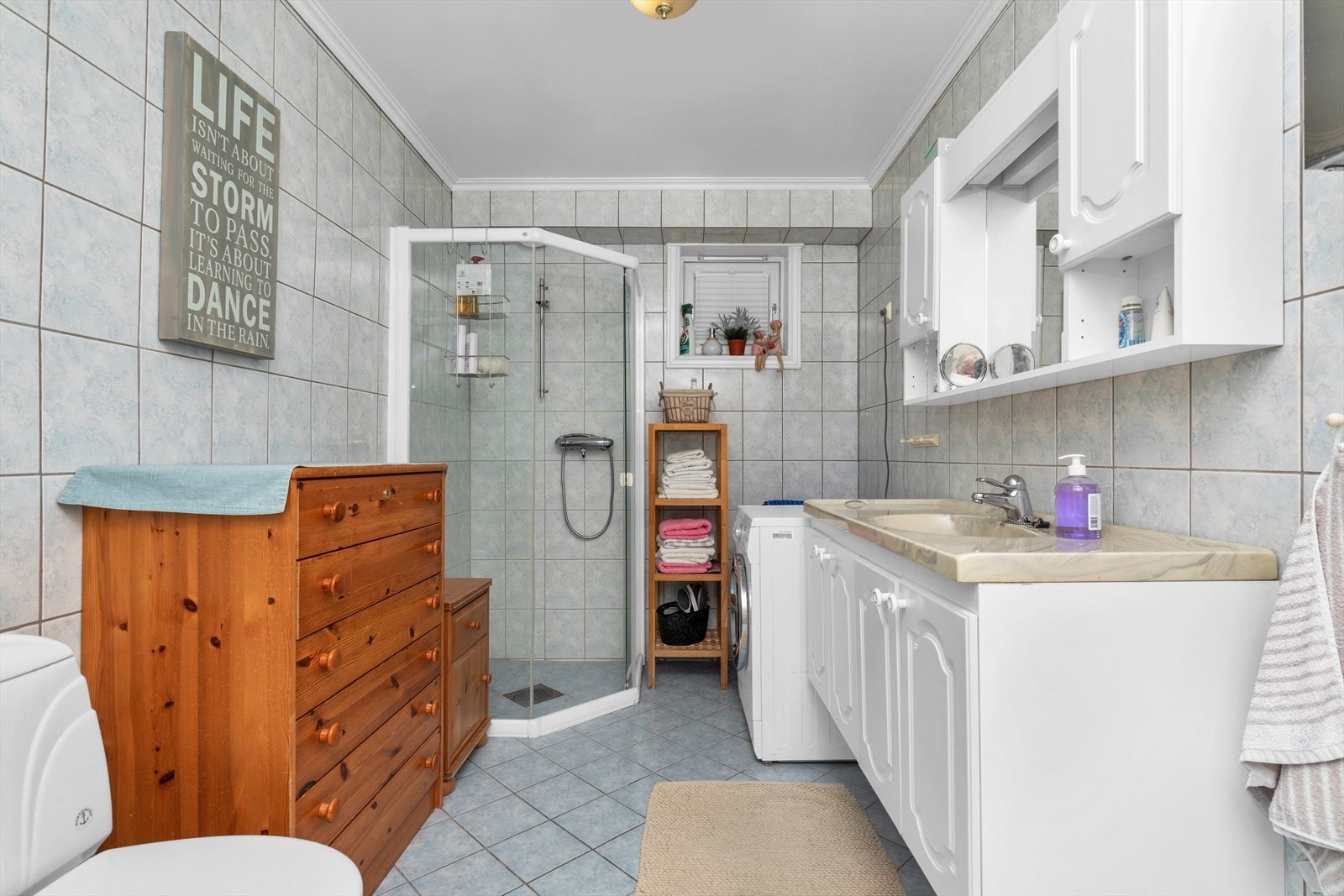 Hybel: Bad Galleribilde