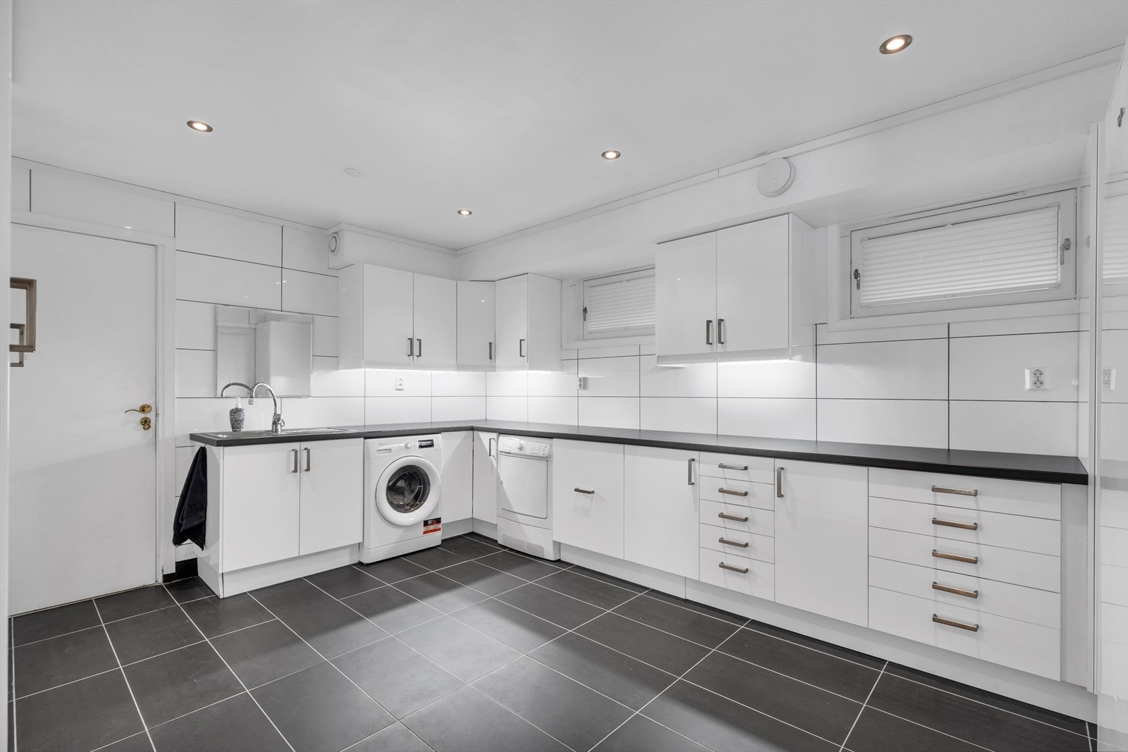 Vaskerom Galleribilde