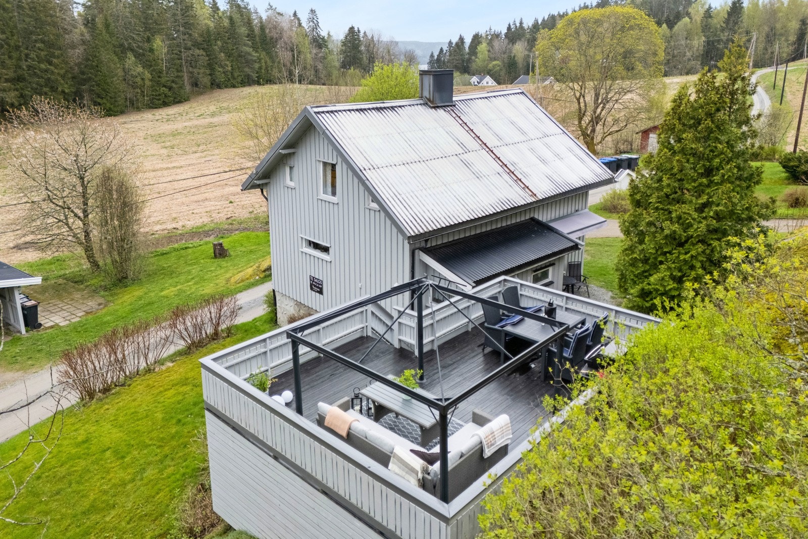 Frittliggende veranda på ca. 31 kvm Galleribilde