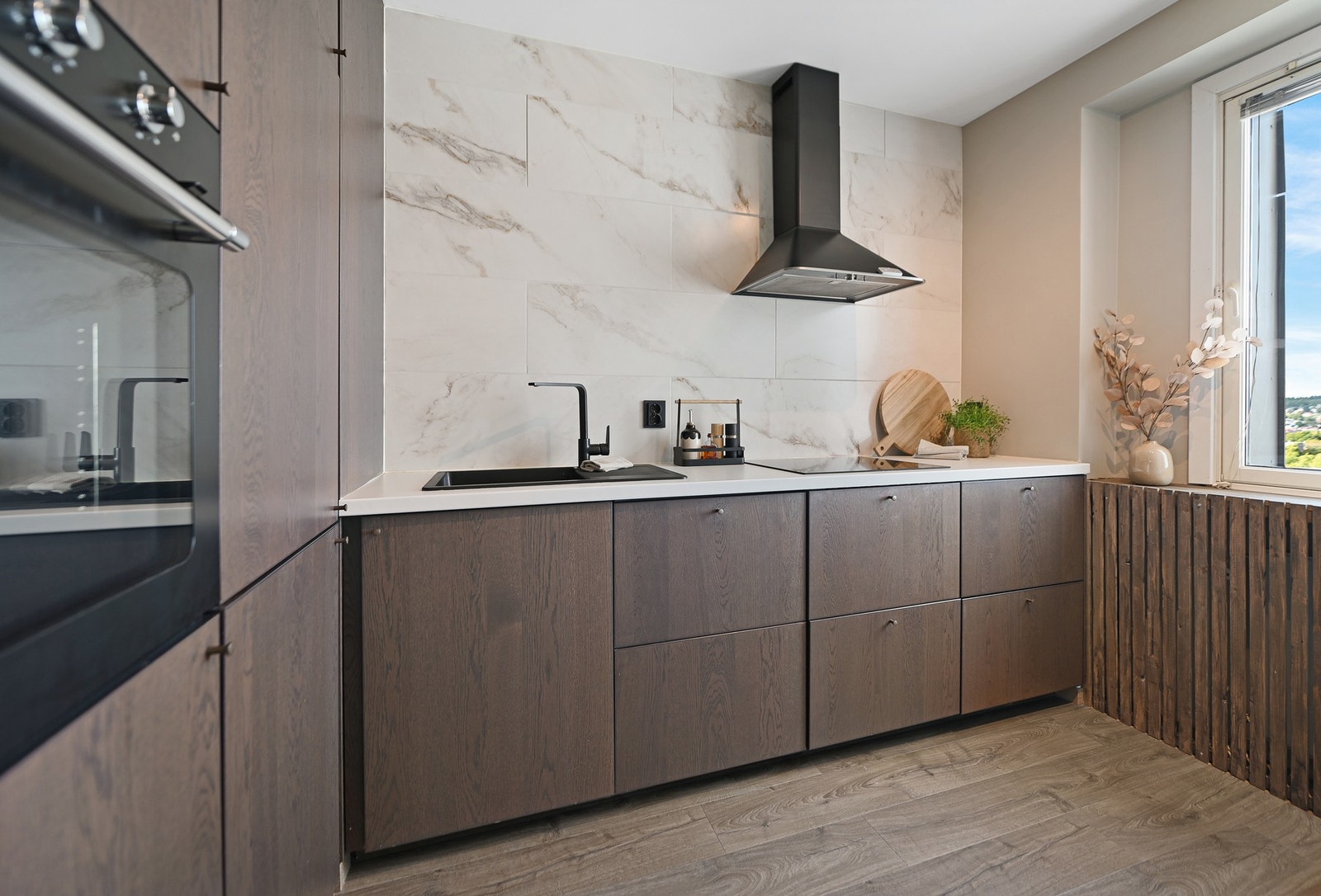 Det praktiske, flotte og påkostede kjøkkenet var nytt i 2022. Galleribilde