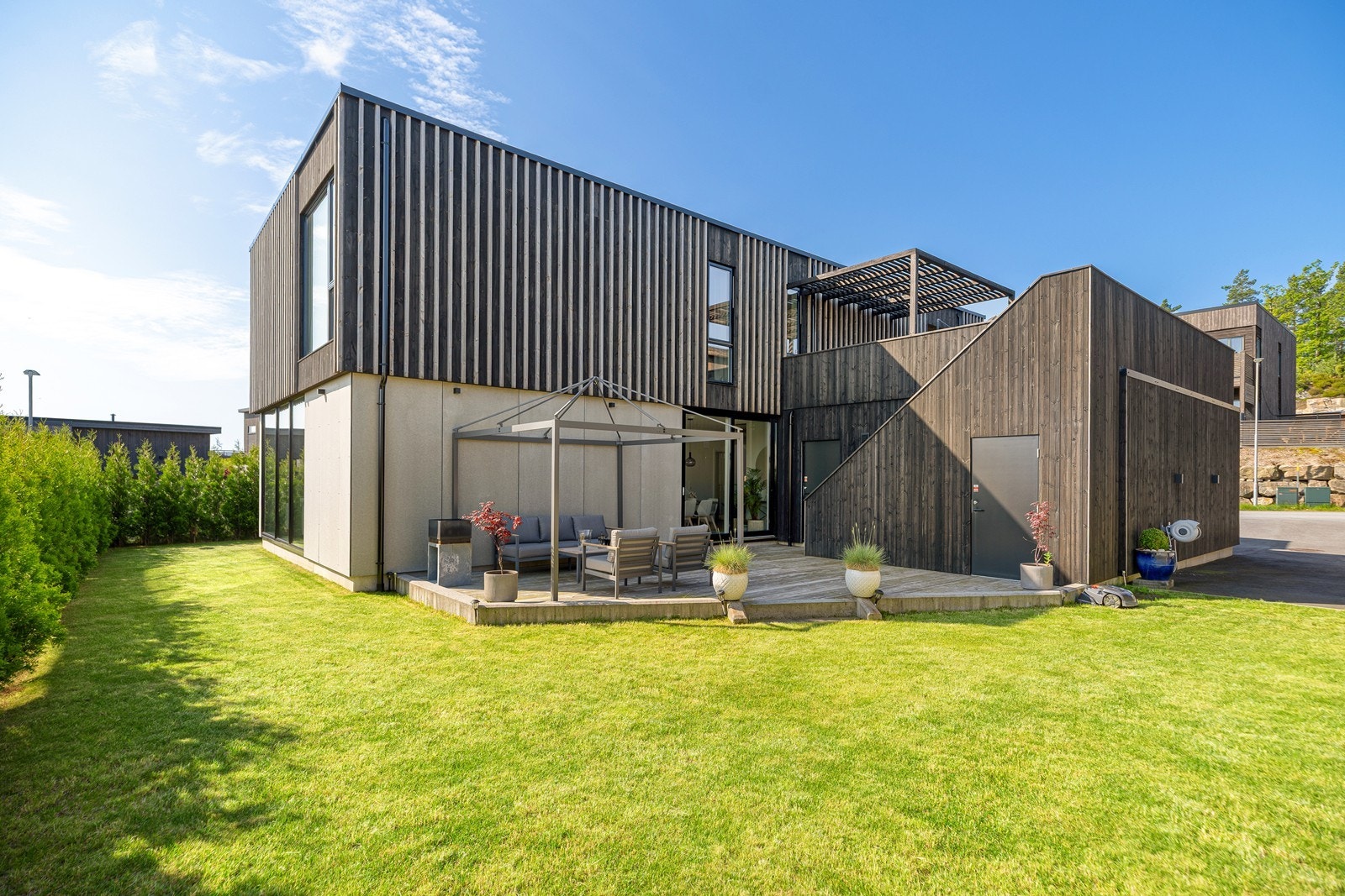 Velkommen til Smørblomstvegen 2 v/ Ole Jakob Seglem i Aktiv Eiendomsmegling Kristiansand! Galleribilde