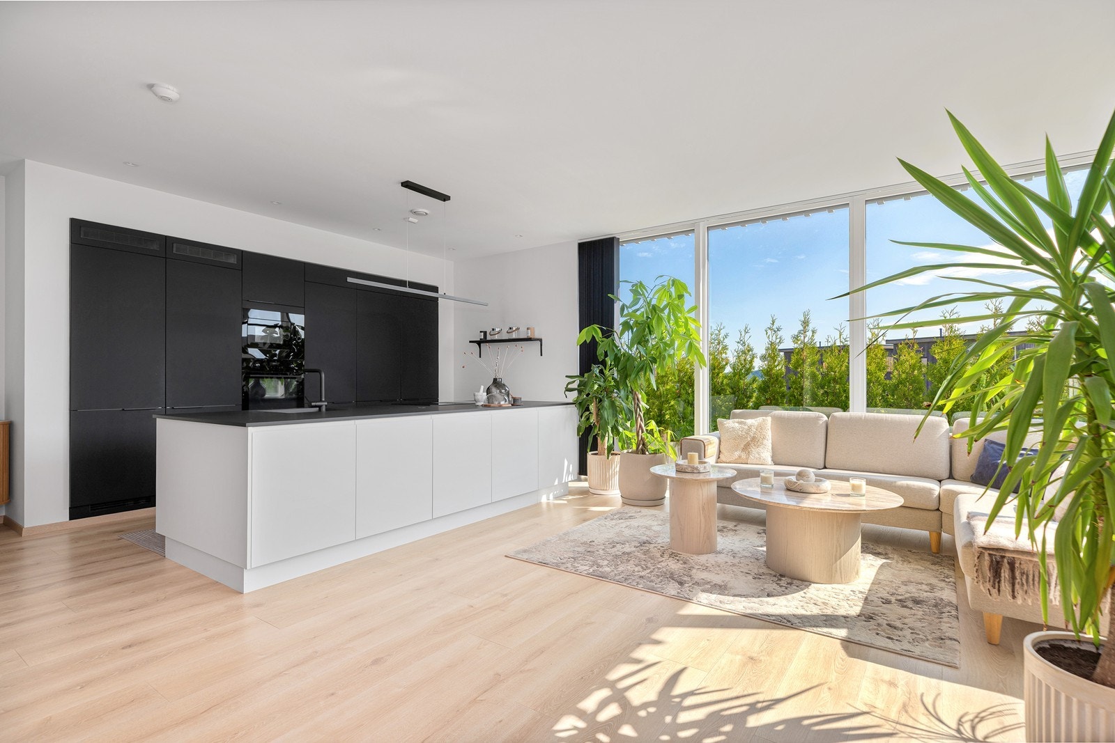 Svært barnevennlig og flott beliggenhet med avstand til det du trenger i enhver livssituasjon Galleribilde