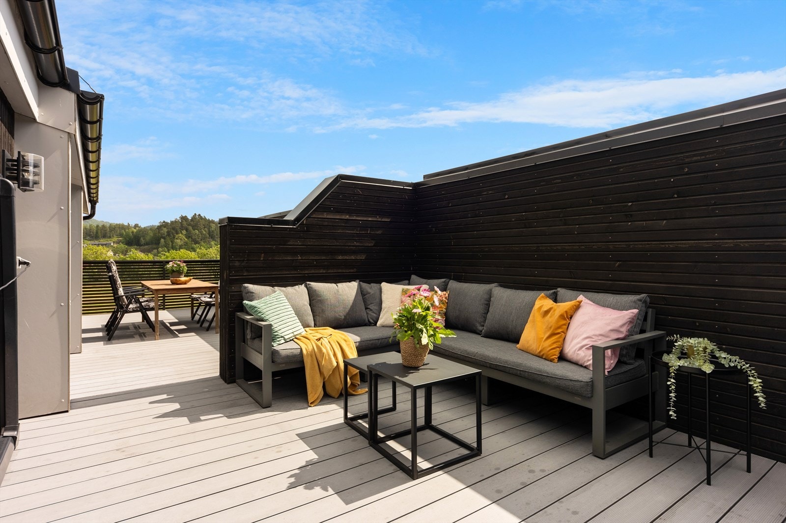 Her kan du nyte gode solforhold og varme sommerdager Galleribilde