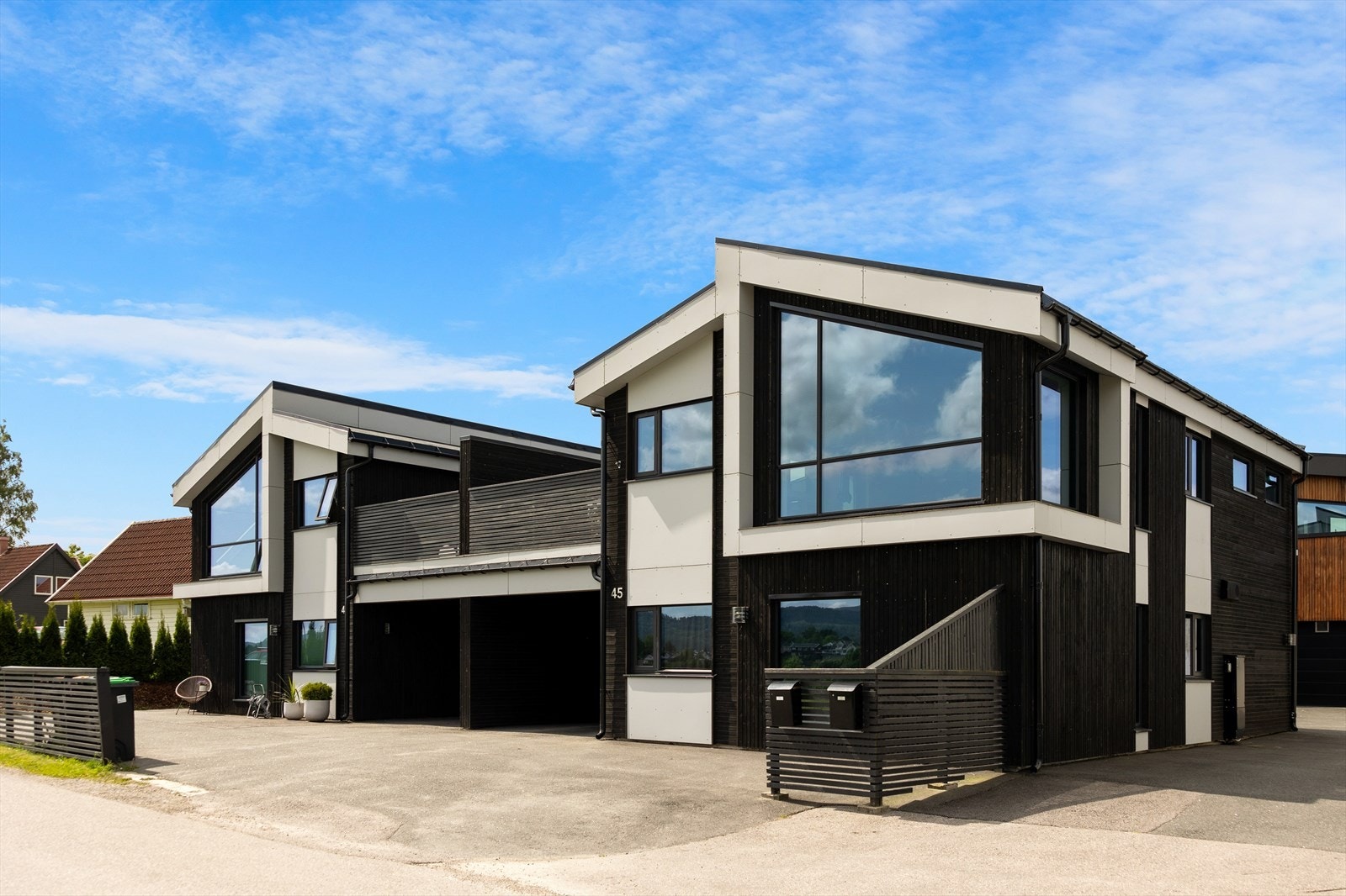 Richard Løyning Arntsen har gleden av å presentere Venstøphøgda 45! Galleribilde