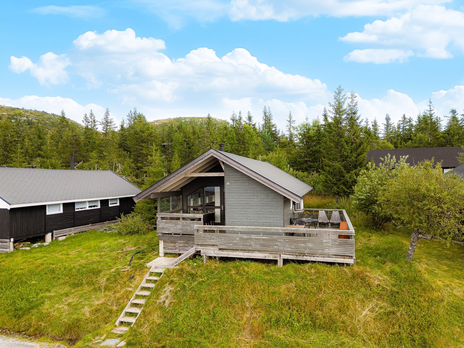 EiendomsMegler1 v/Halvor Østerli presenterer Krintovegen 37! Galleribilde