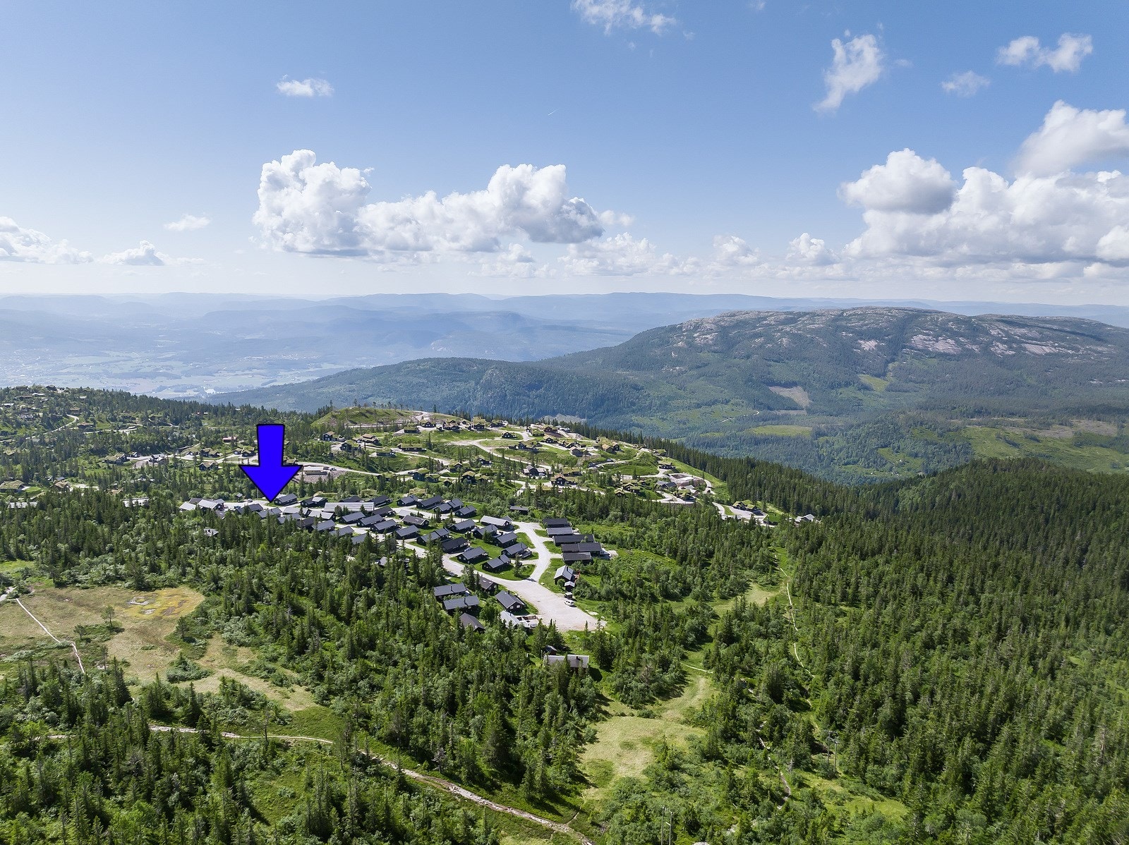 Lifjell har et flott, variert og egenartet turområde med fine rekreasjonsmuligheter, sommer som vinter. Galleribilde