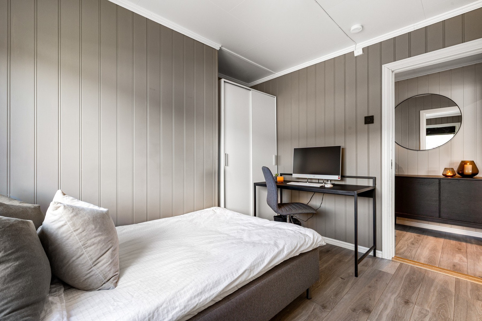 Rommet passer fint som barnerom, kontor eller gjesterom Galleribilde