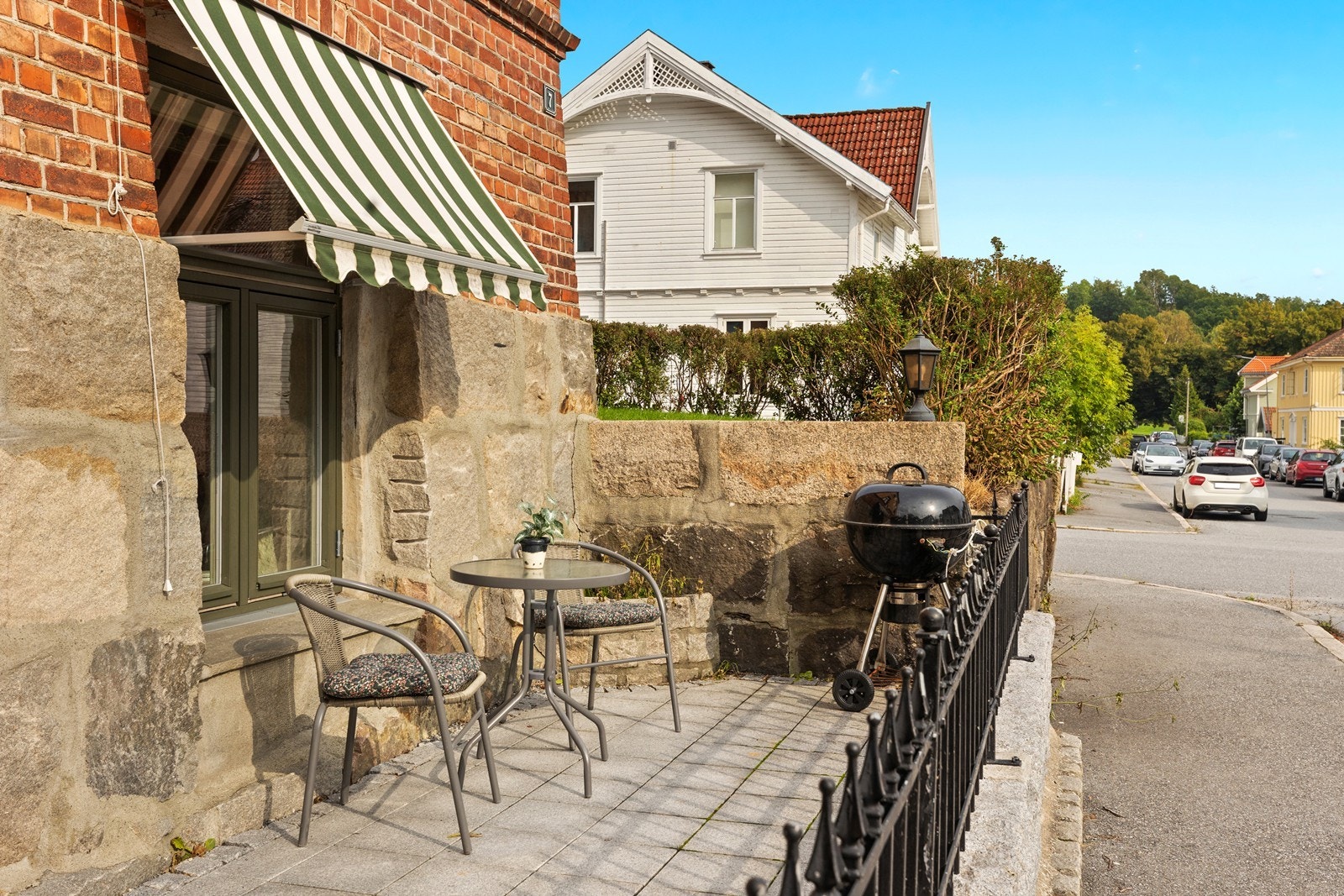 Hyggelig uteplass Galleribilde