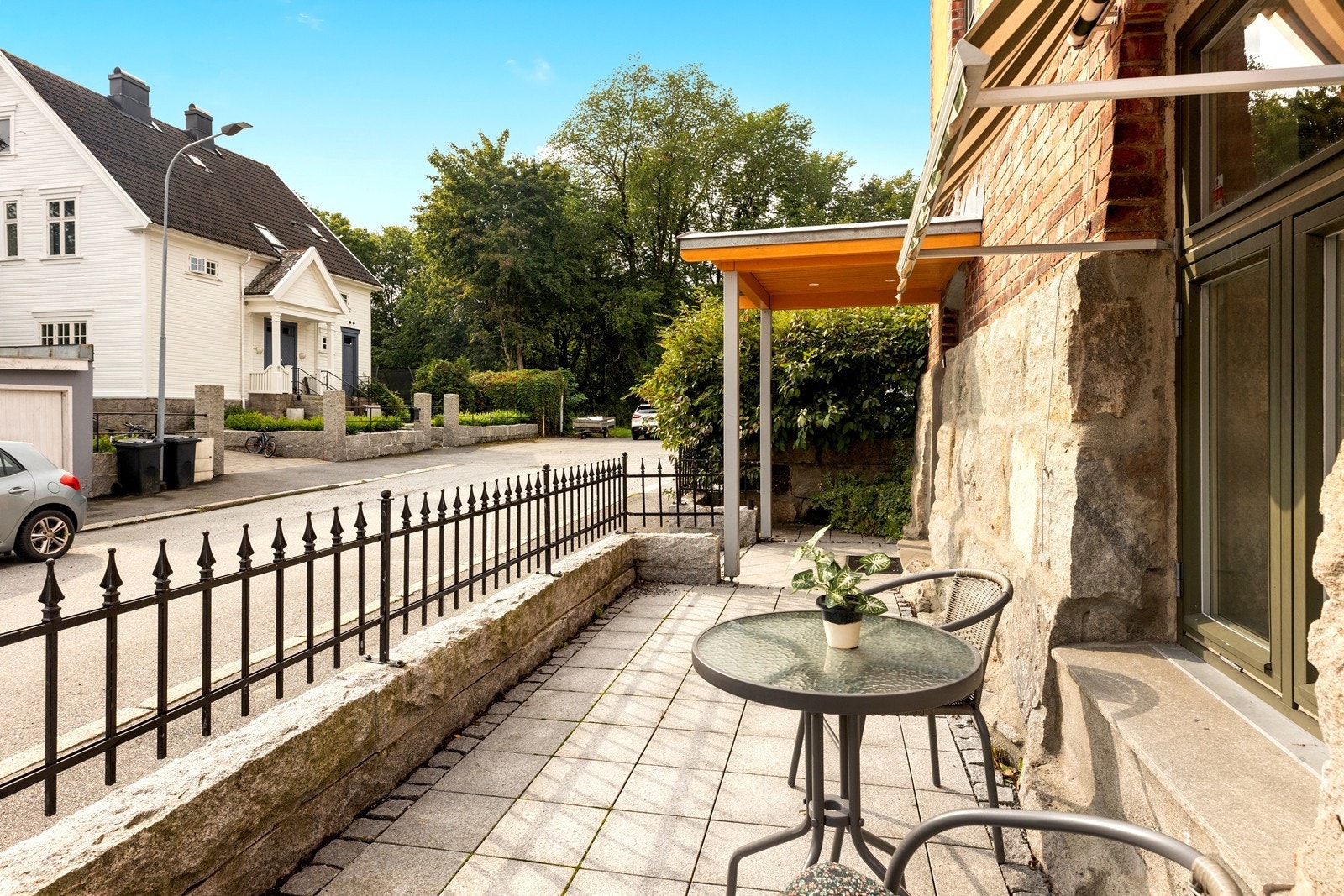 Hyggelig uteplass Galleribilde