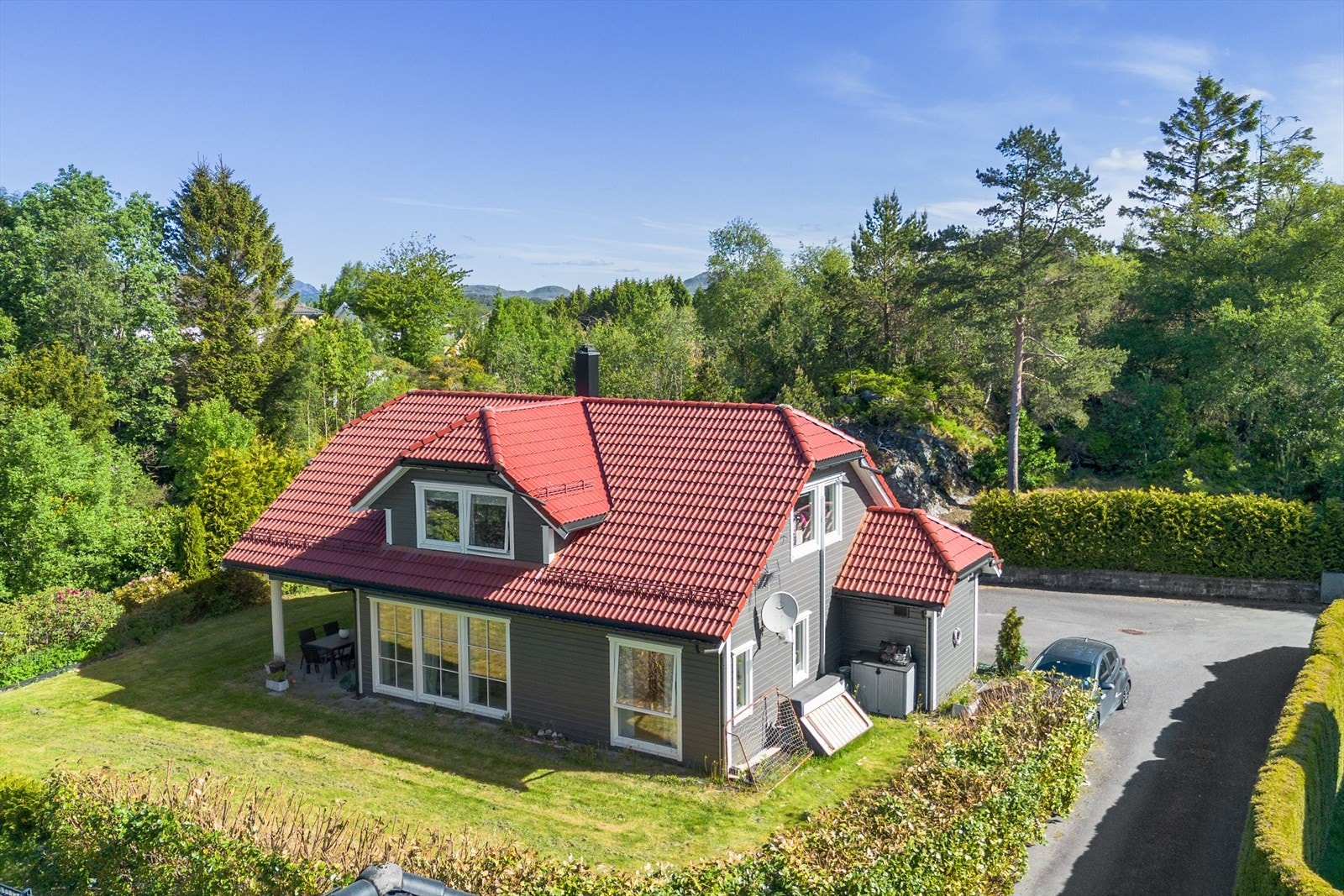 Aktiv Eiendomsmegling v/Fredrik Tøsdal har gleden av å presentere Hjellestadvarden 77A! Galleribilde