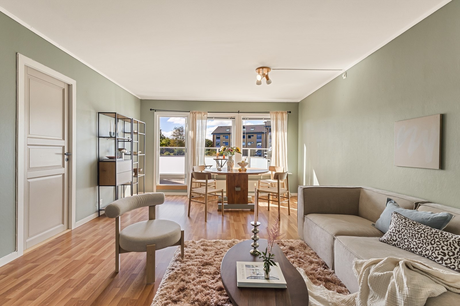 En stor familieleilighet på ca. 100 m² med 3 soverom. Galleribilde