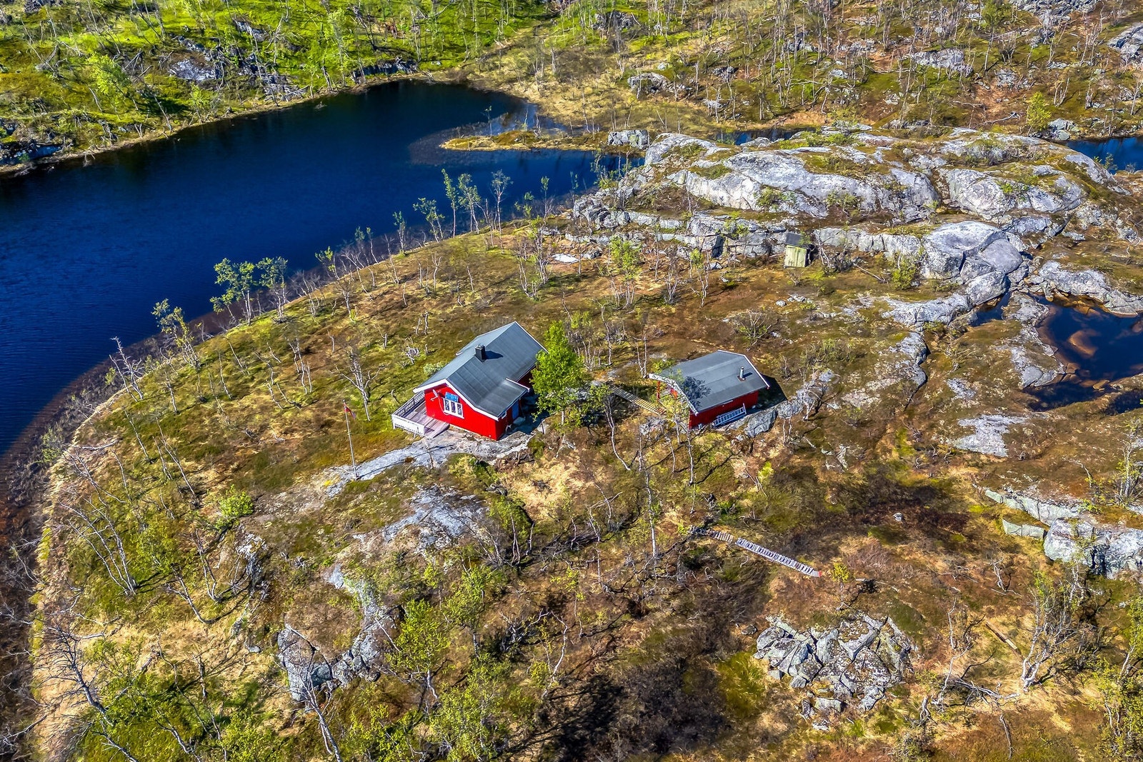 Attraktiv beliggenhet like ved fiskevann Galleribilde