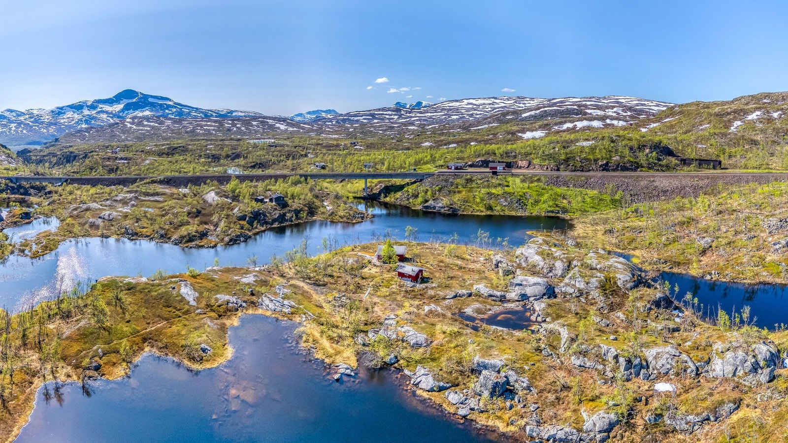 Eiendommen har en flott beliggenhet med kort gangavstand til Haugfjell stasjon Galleribilde