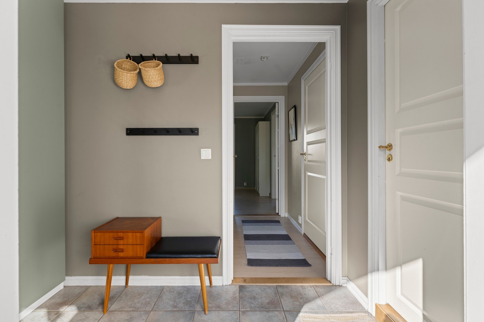 Entre med god plass Galleribilde