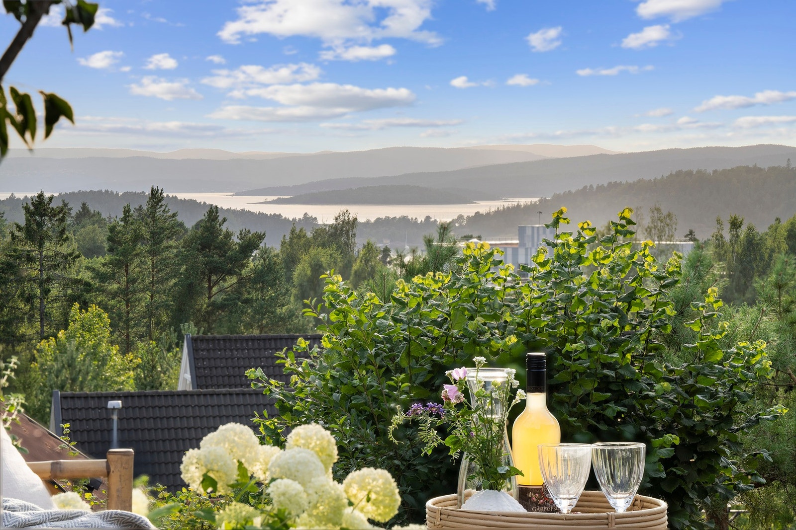 Vidstrakt utsikt og garantert flotte solnedganger Galleribilde