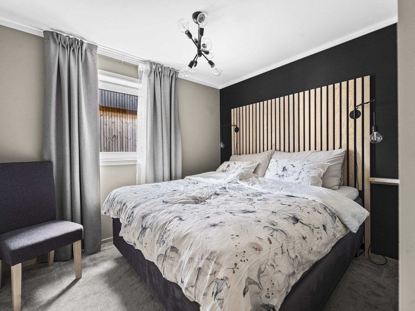 Soverom 1 av 3. Galleribilde