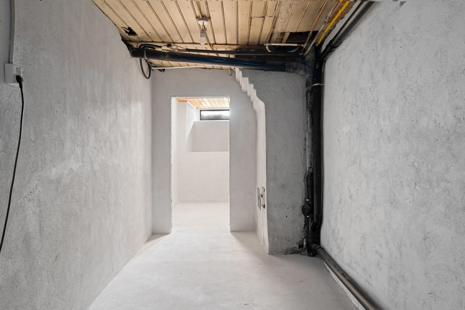 Kjellerbod på ca. 15 m² Galleribilde