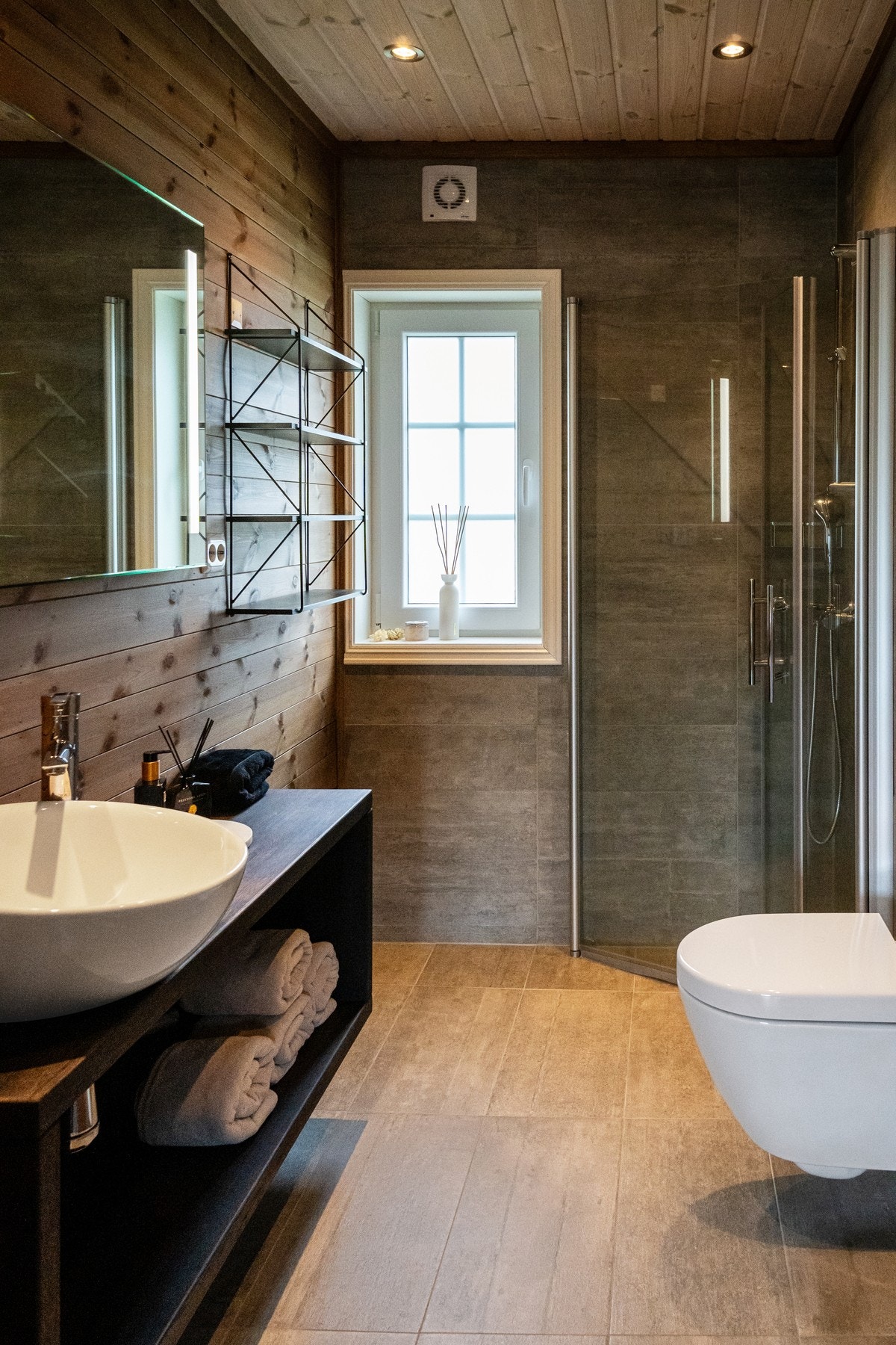 Fliselagt bad med varmekabler Galleribilde