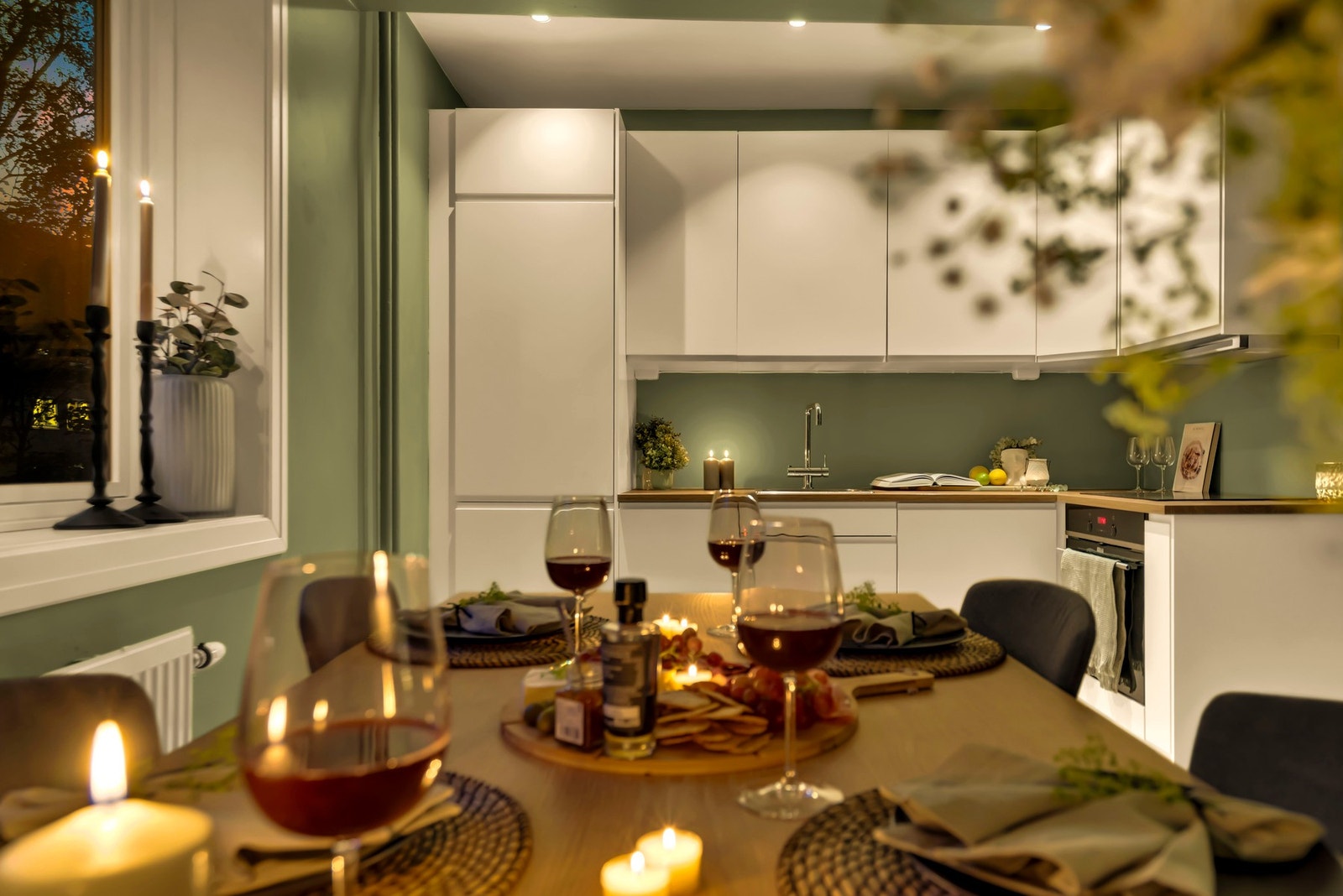 Alt ligger til rette for hyggelige stunder i godt selskap. Galleribilde