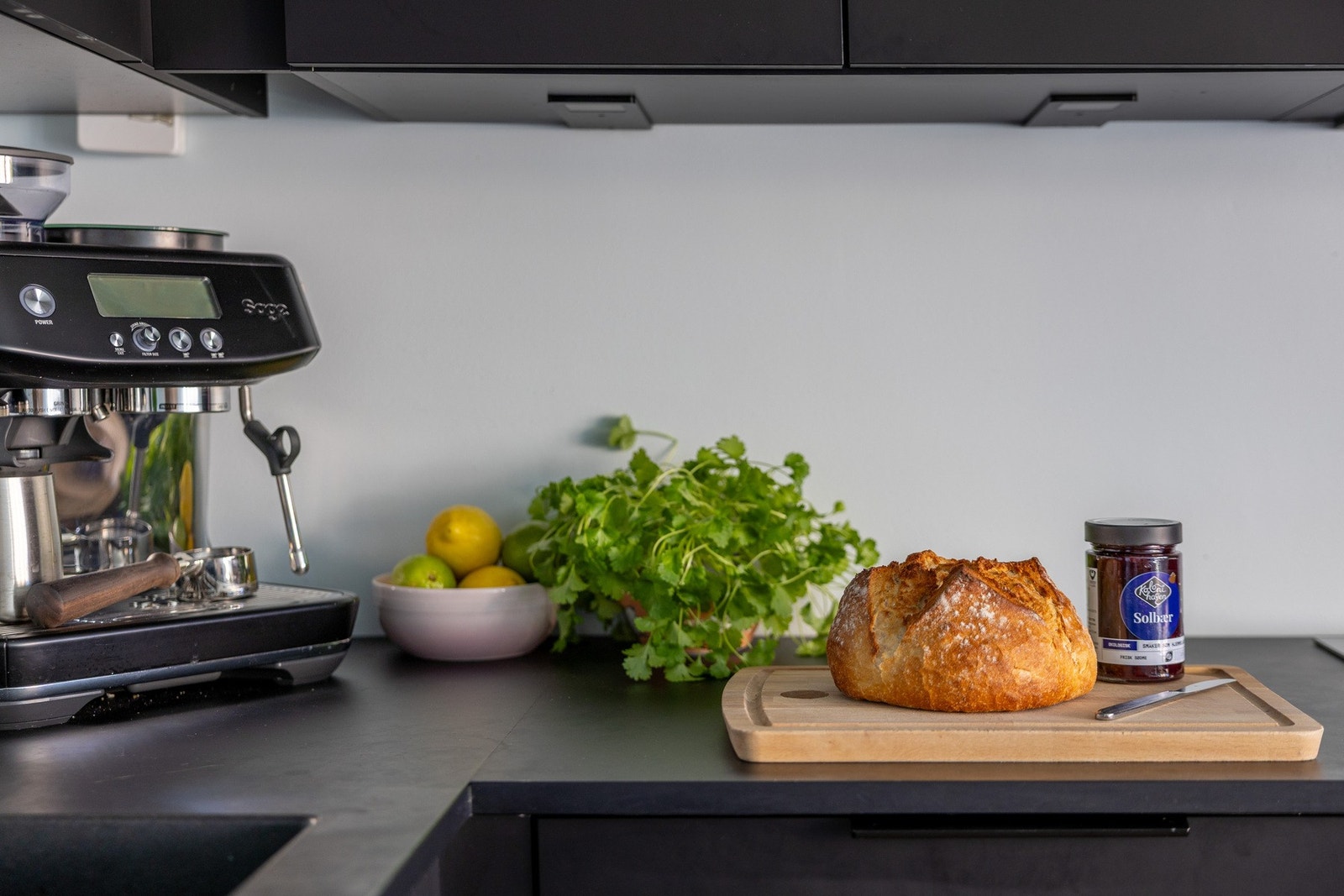 Oppvarming og varmtvann er inkludert i felleskostnadene. Galleribilde