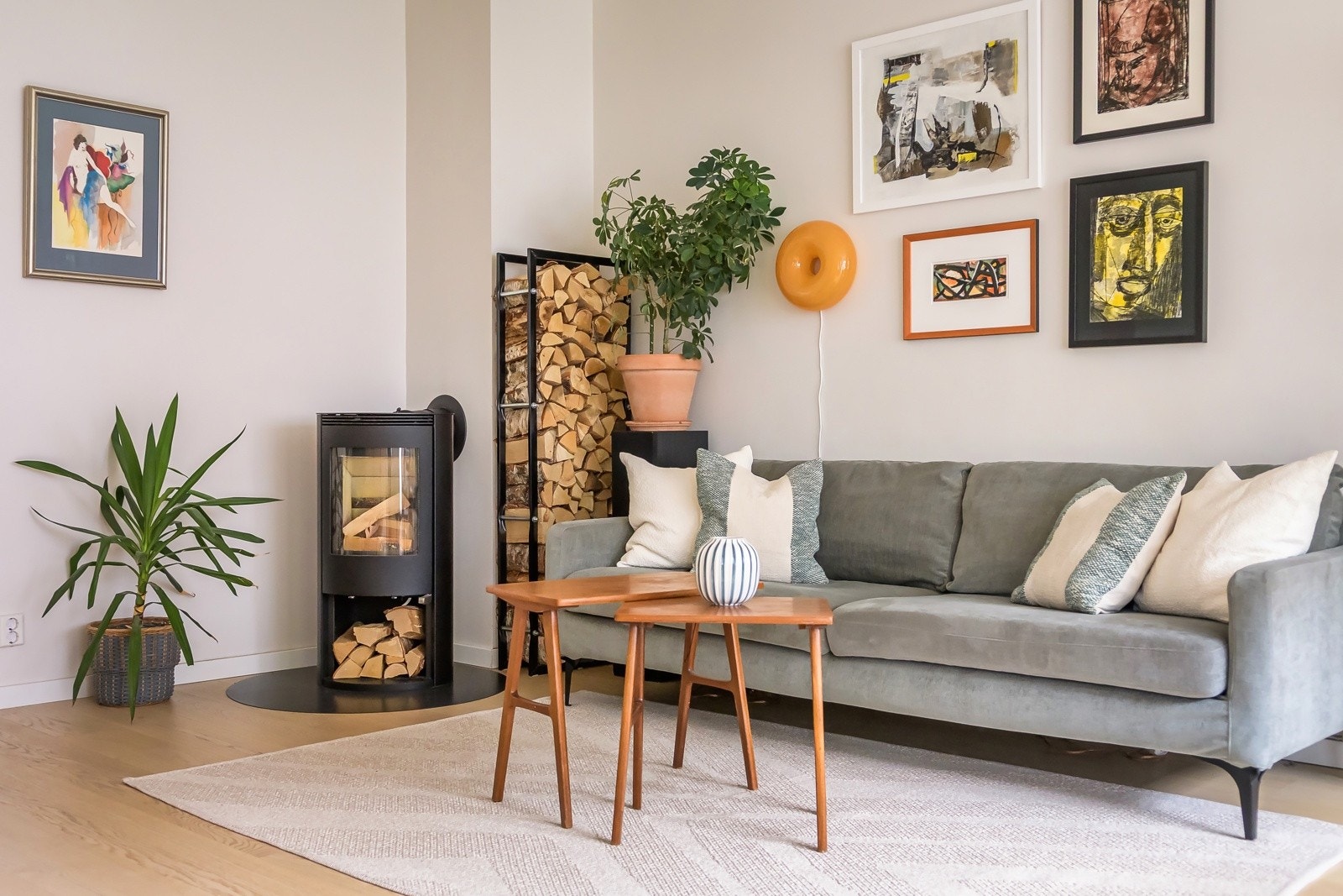 Her er det lett å trives - enten du slapper av alene eller inviterer venner. Galleribilde