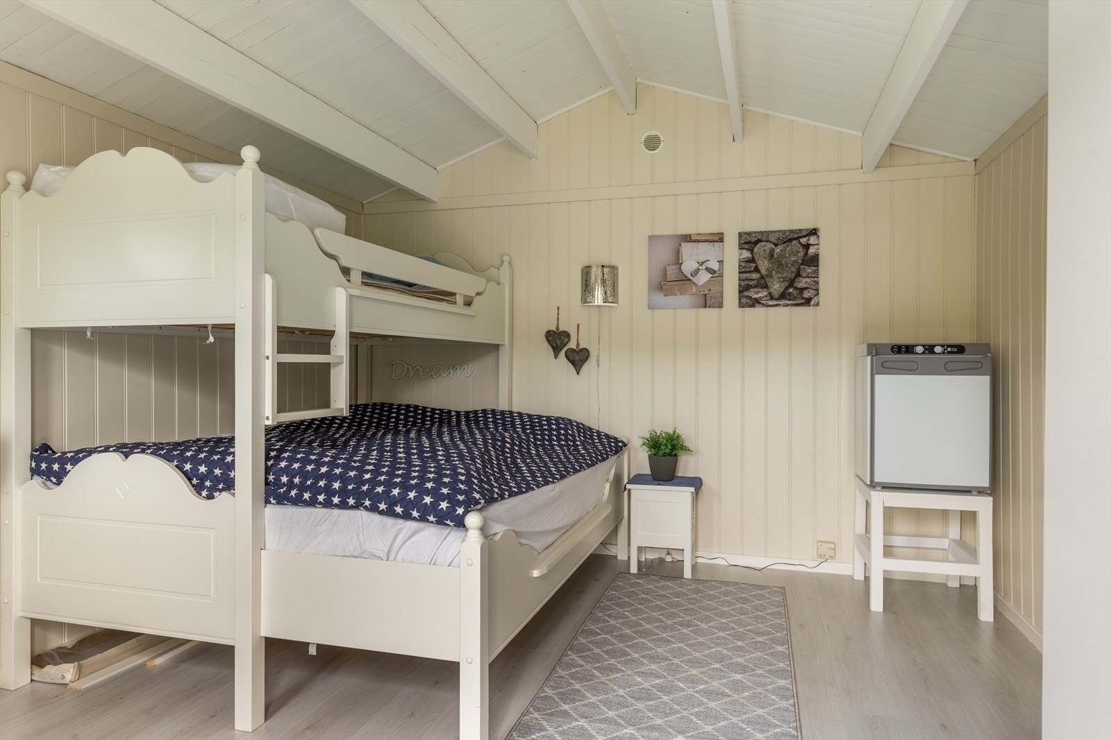 Annekset er innredet med ekstra soveplasser (ikke godkjent soverom) Galleribilde