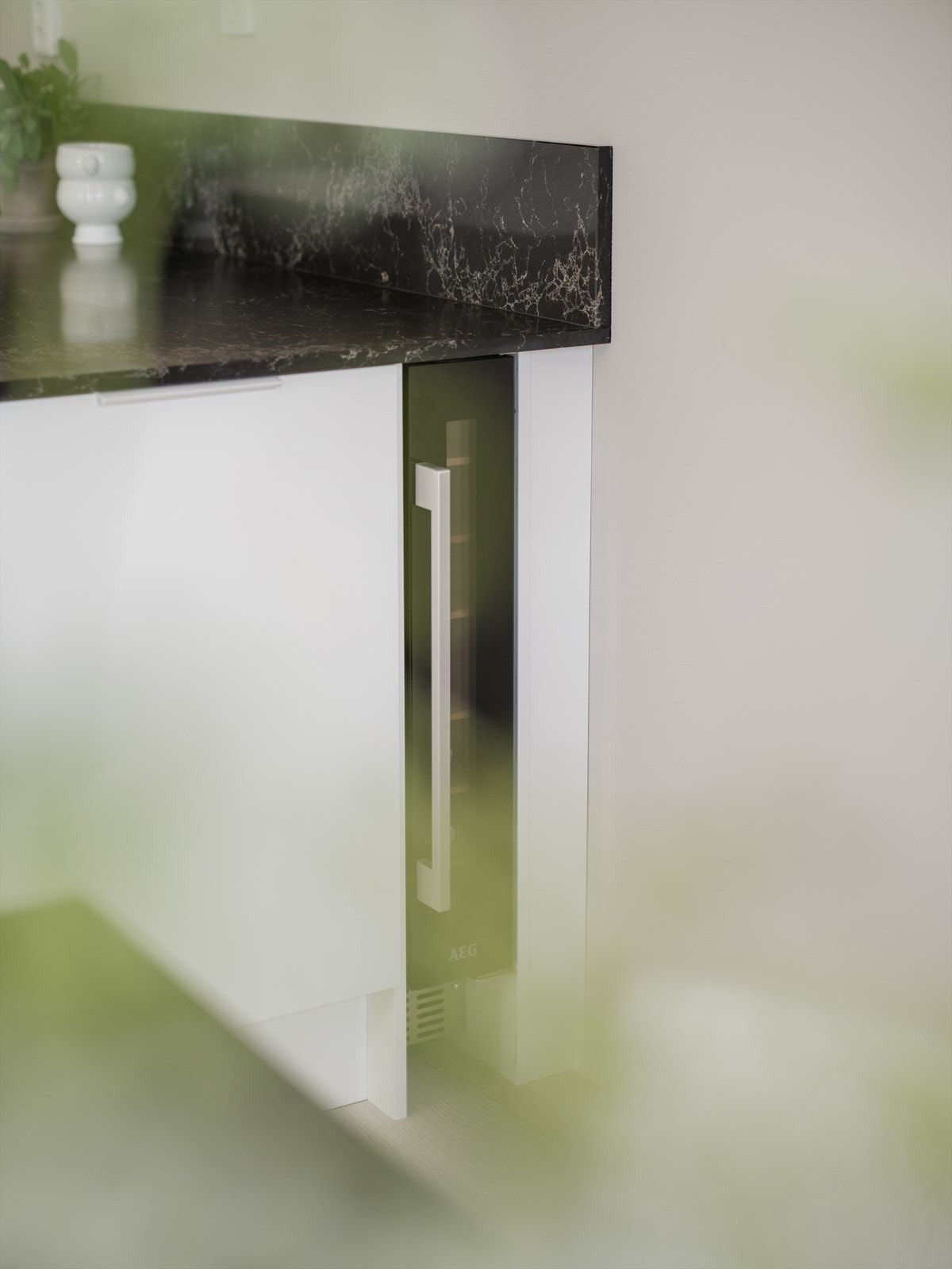 Vinskap fra AEG i barløsningen. Galleribilde