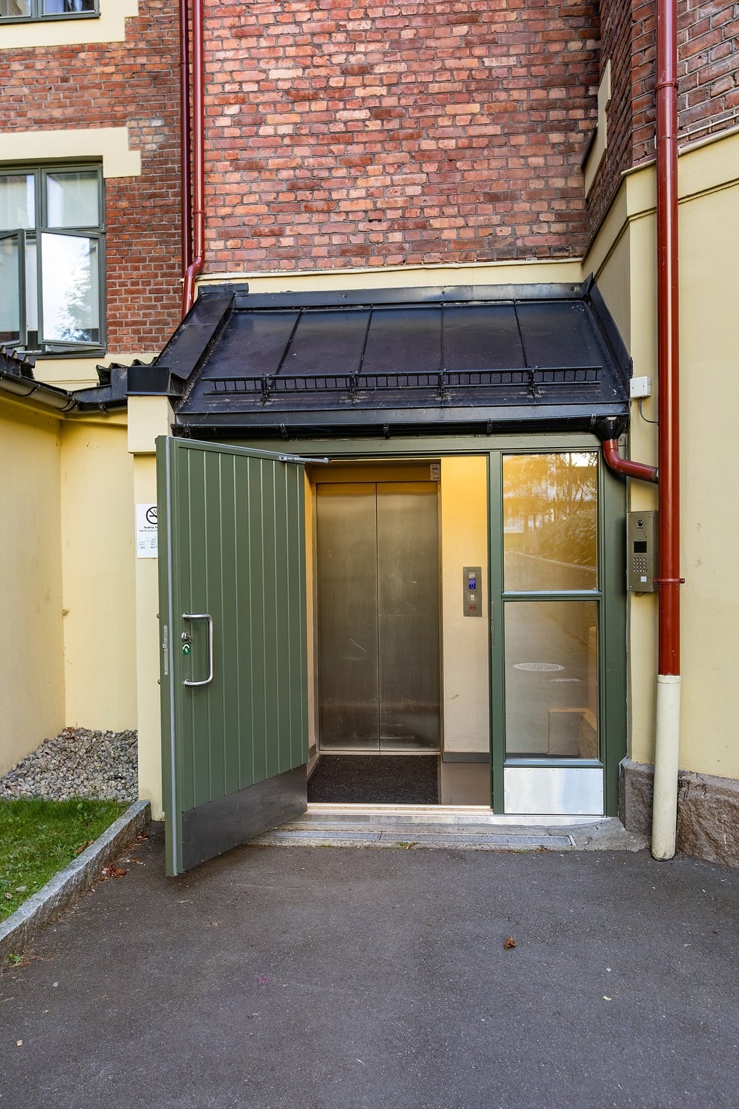 Det er heisadkomst til boligen. Galleribilde