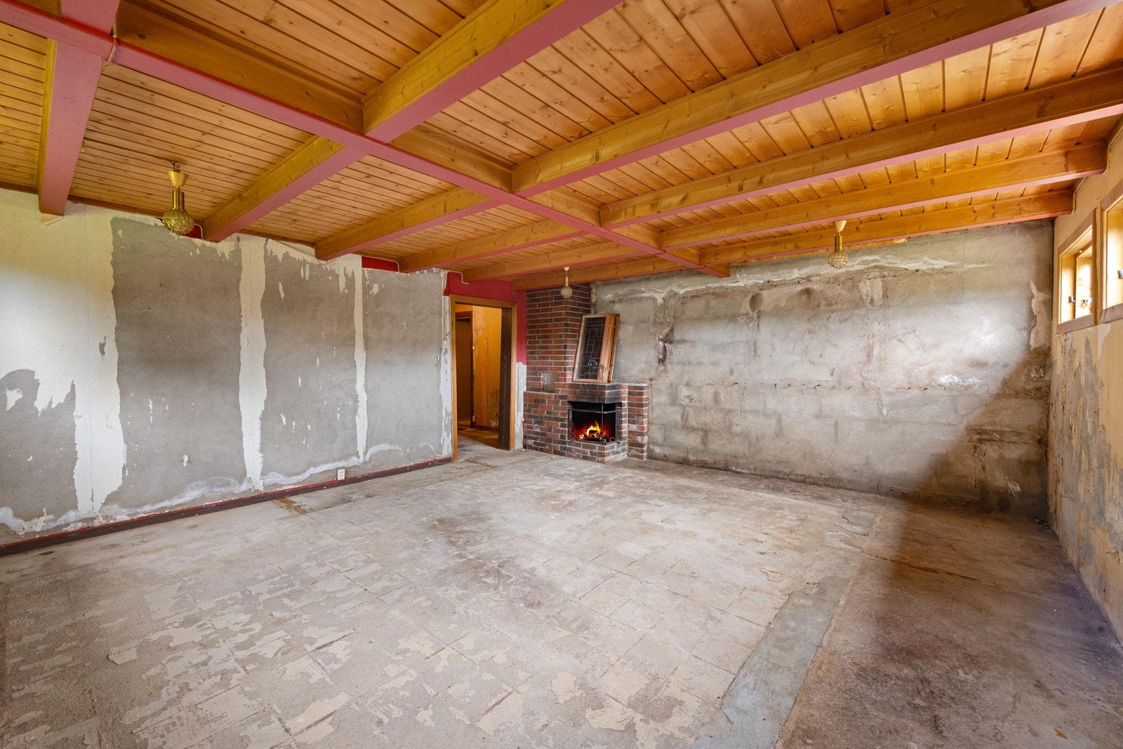 Peisestue hoveddel. Galleribilde