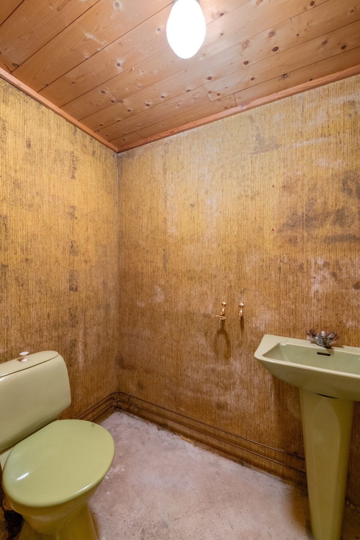 WC i kjeller hoveddel. Galleribilde