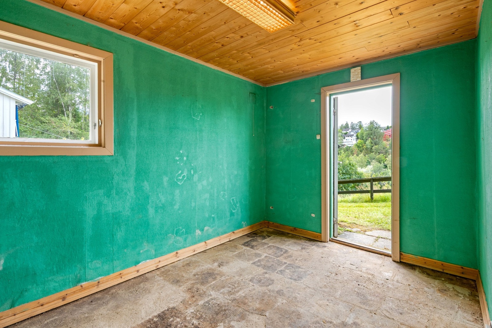 Opprinnelig redskapsrom i utleiedel, brukt som entre. Galleribilde