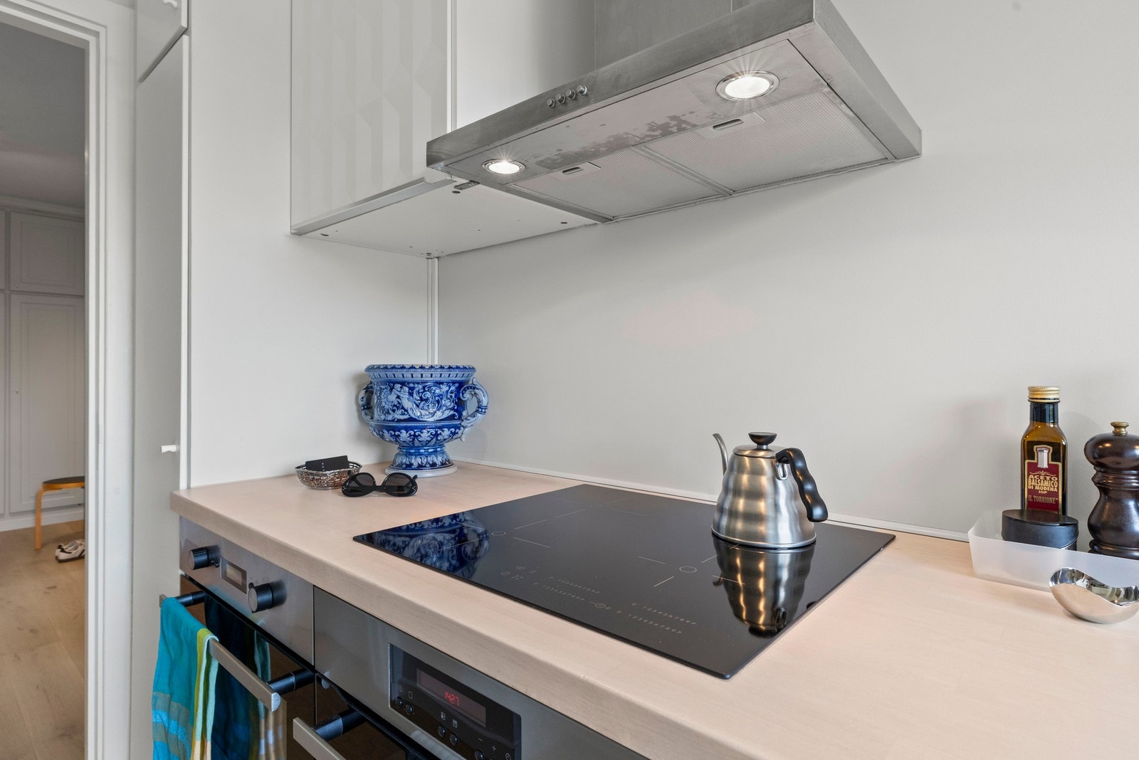 Ventilasjon skjer via kullfilterventilator Galleribilde