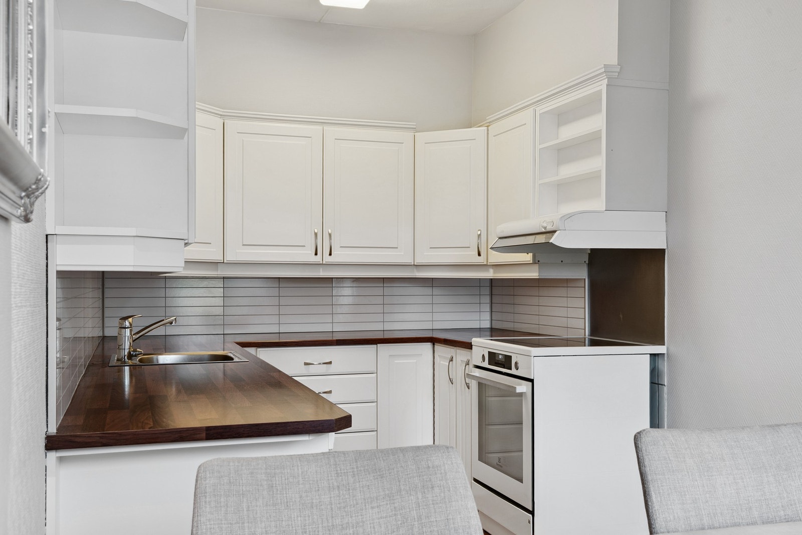 Leiligheten er gjennomgående lys og i behagelige farger. Galleribilde