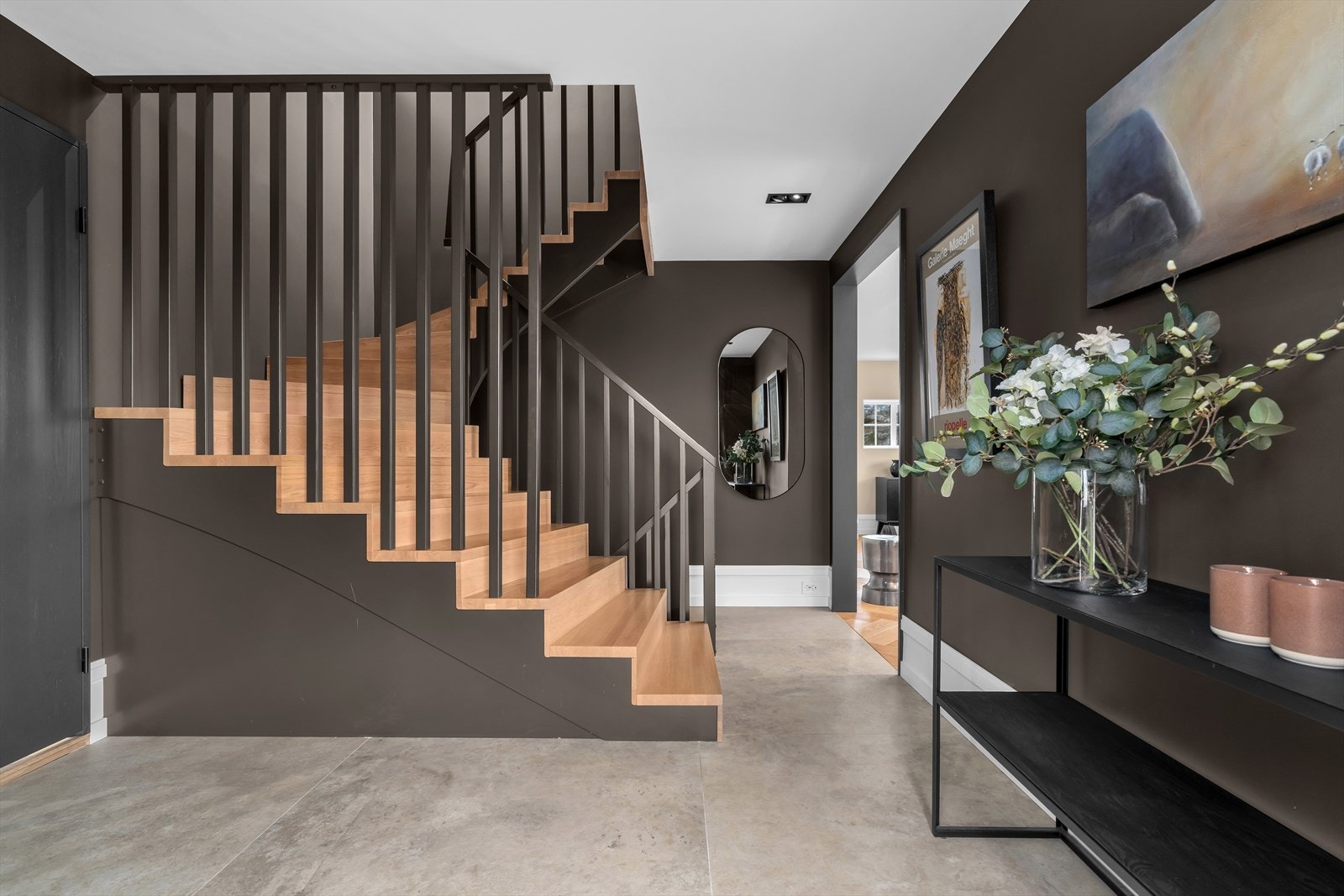 Sjekk ut flisene i hallen Galleribilde