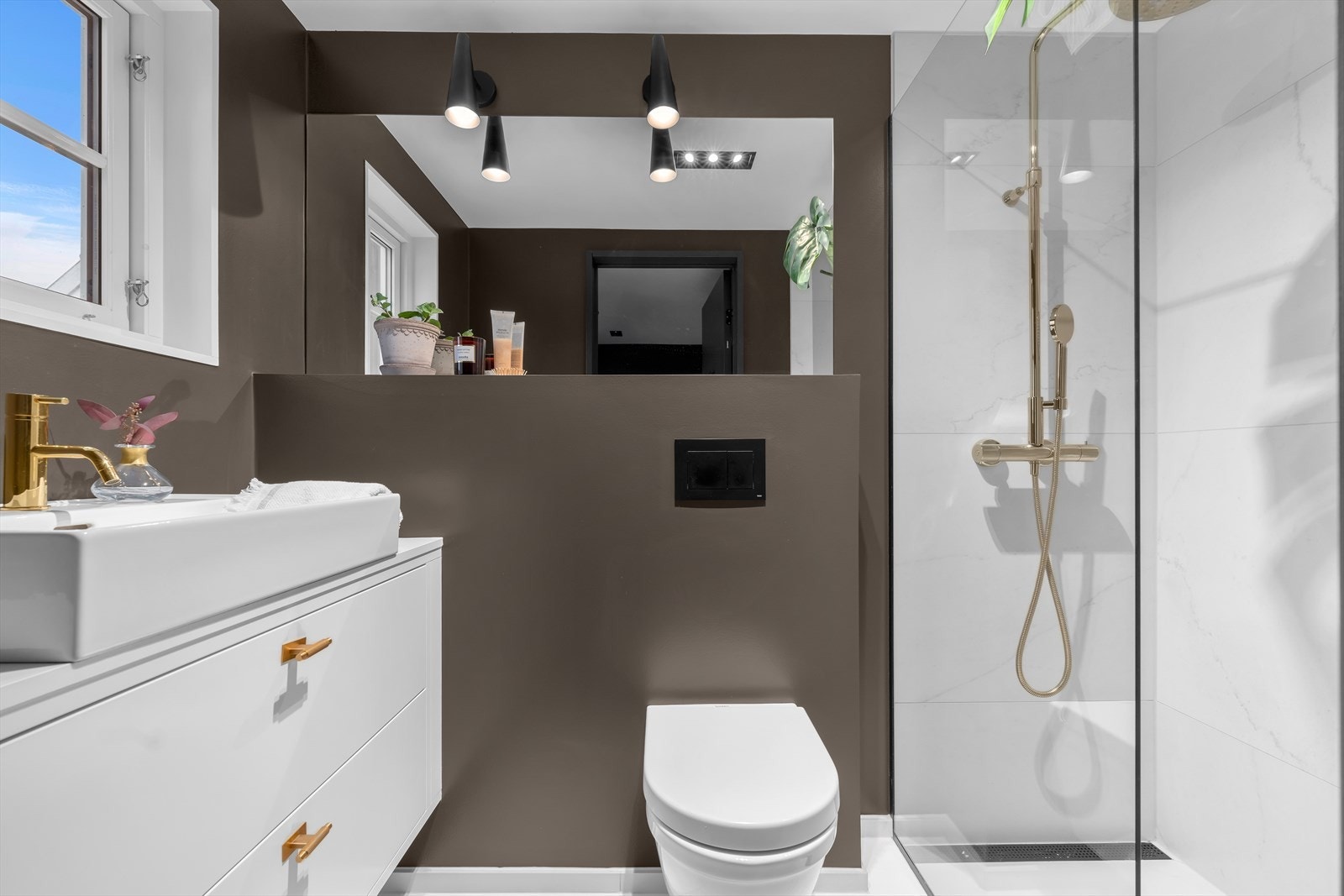 Bad i hovedetasjen Galleribilde